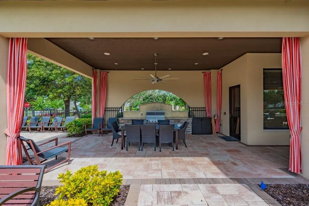 6005 BURROWING OWL PL