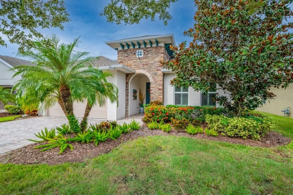 6005 BURROWING OWL PL