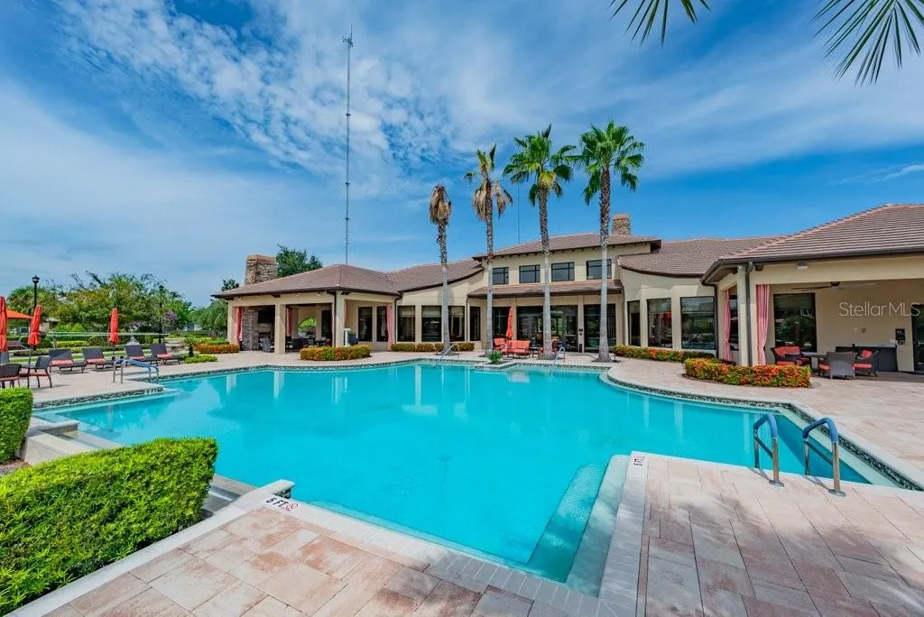 6005 BURROWING OWL PL