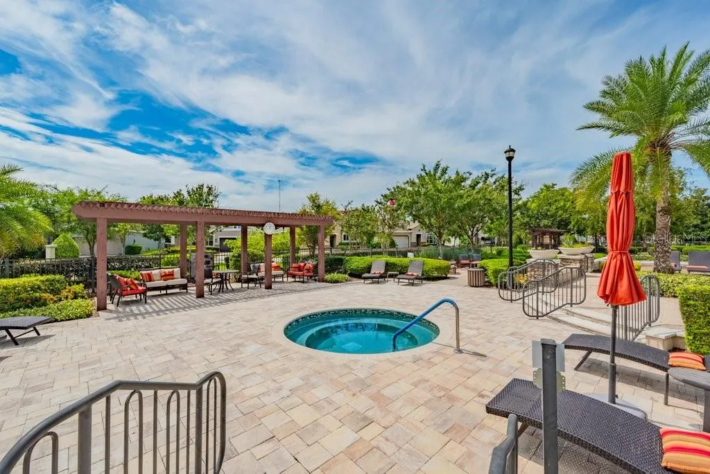 6005 BURROWING OWL PL