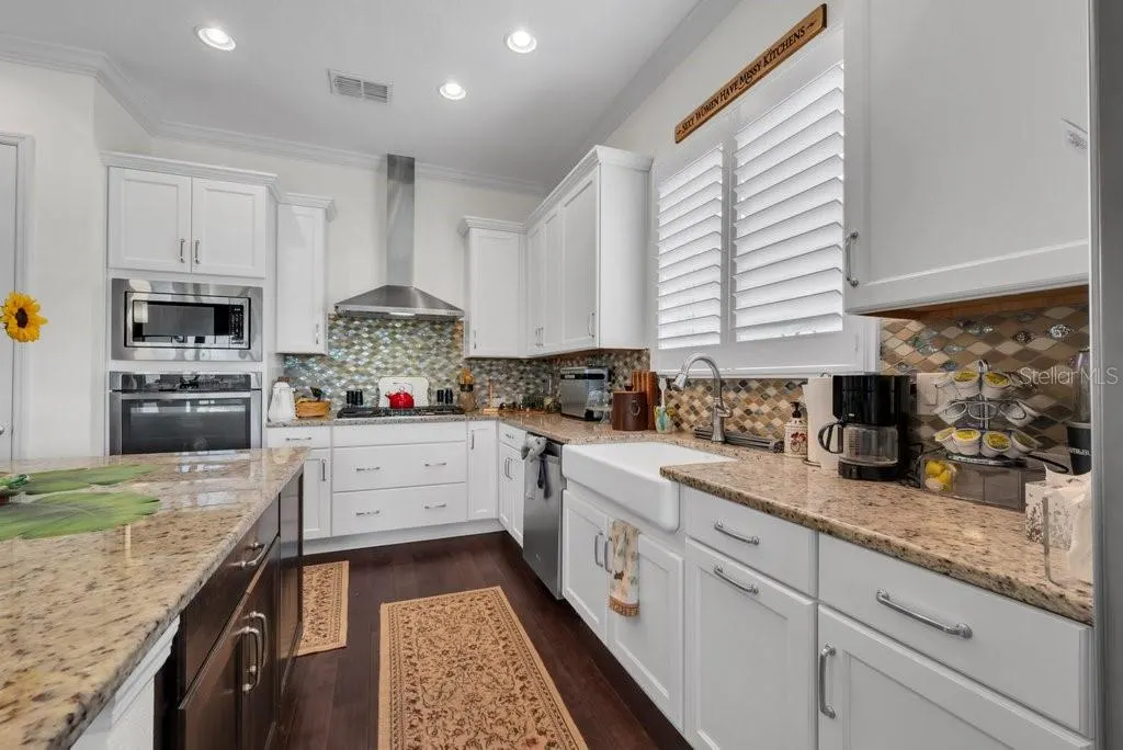 6005 BURROWING OWL PL