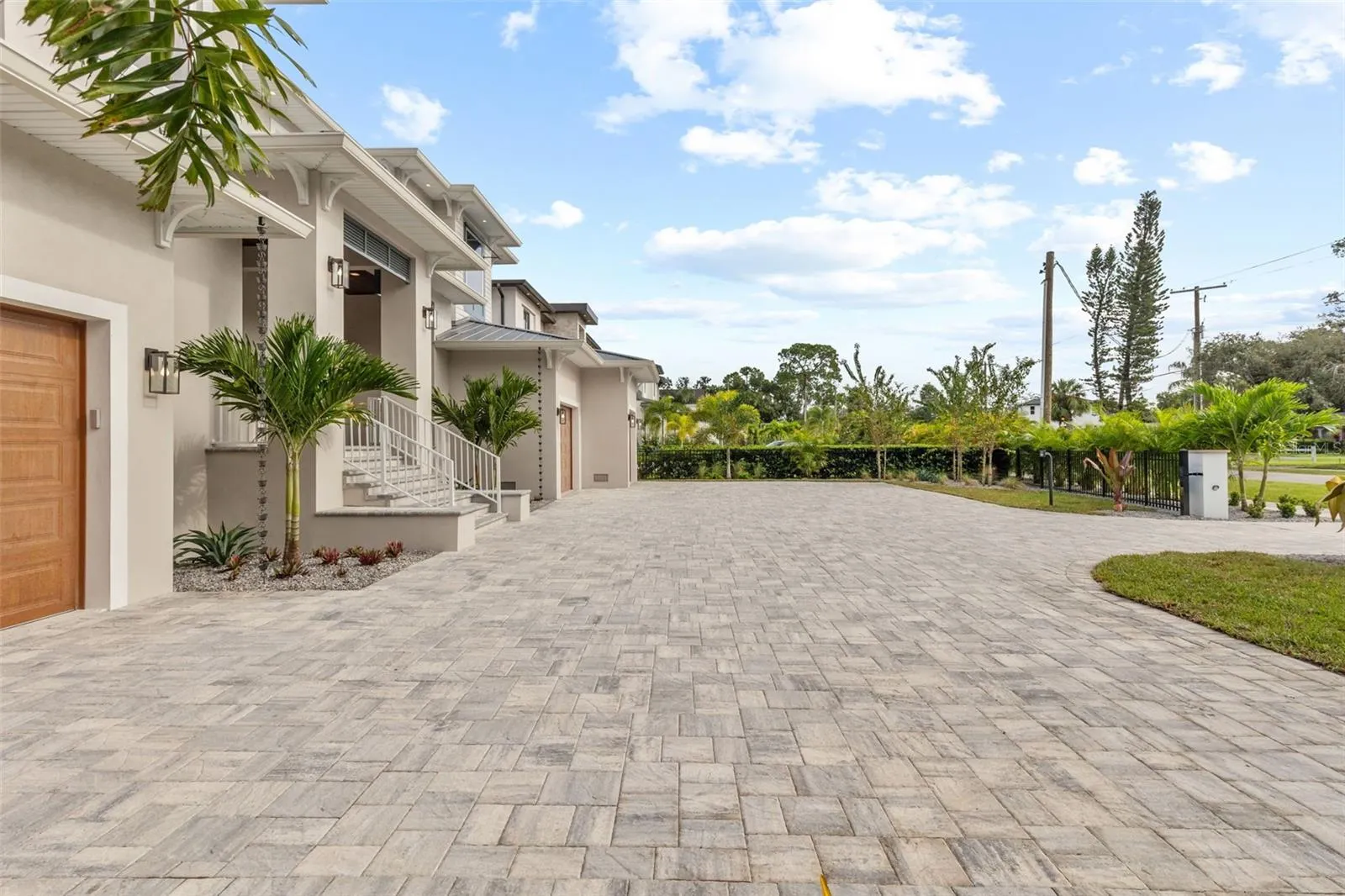 3013 S WEST SHORE BLVD