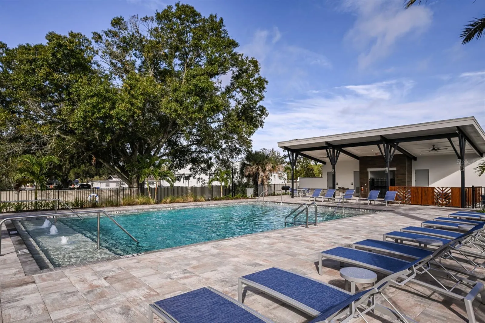 1112 CREEK VALLEY CT