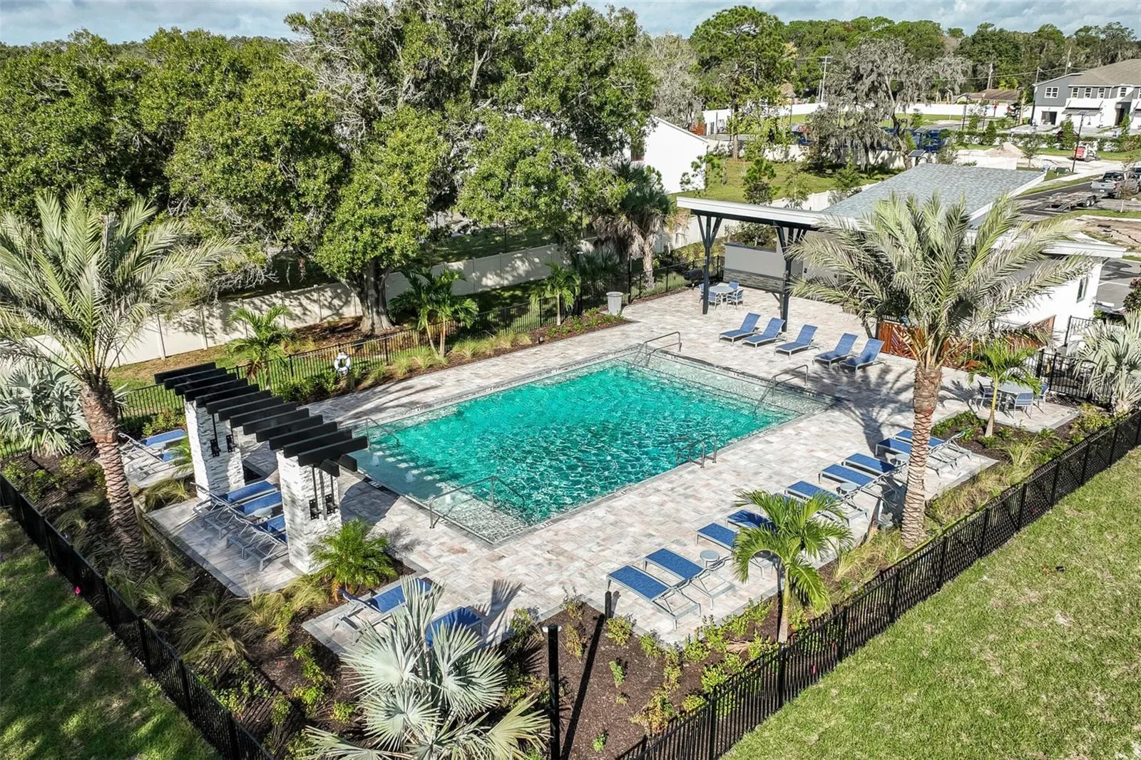 1112 CREEK VALLEY CT