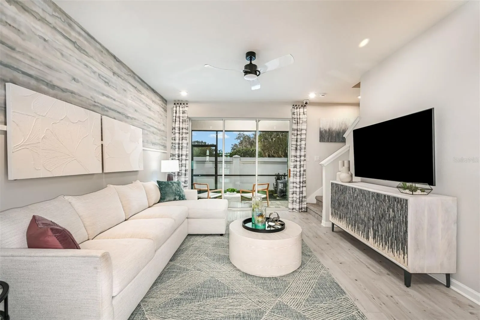 1112 CREEK VALLEY CT
