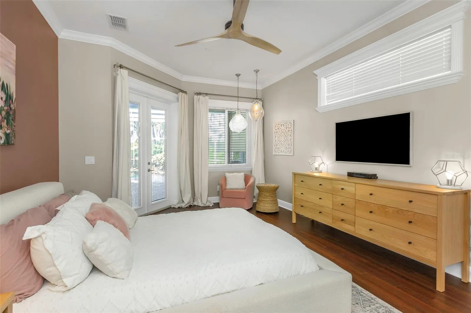 1402 WYNDHAM LAKES DR