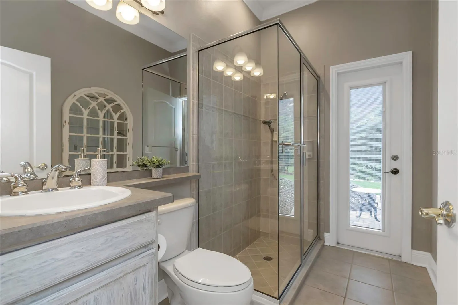 1402 WYNDHAM LAKES DR