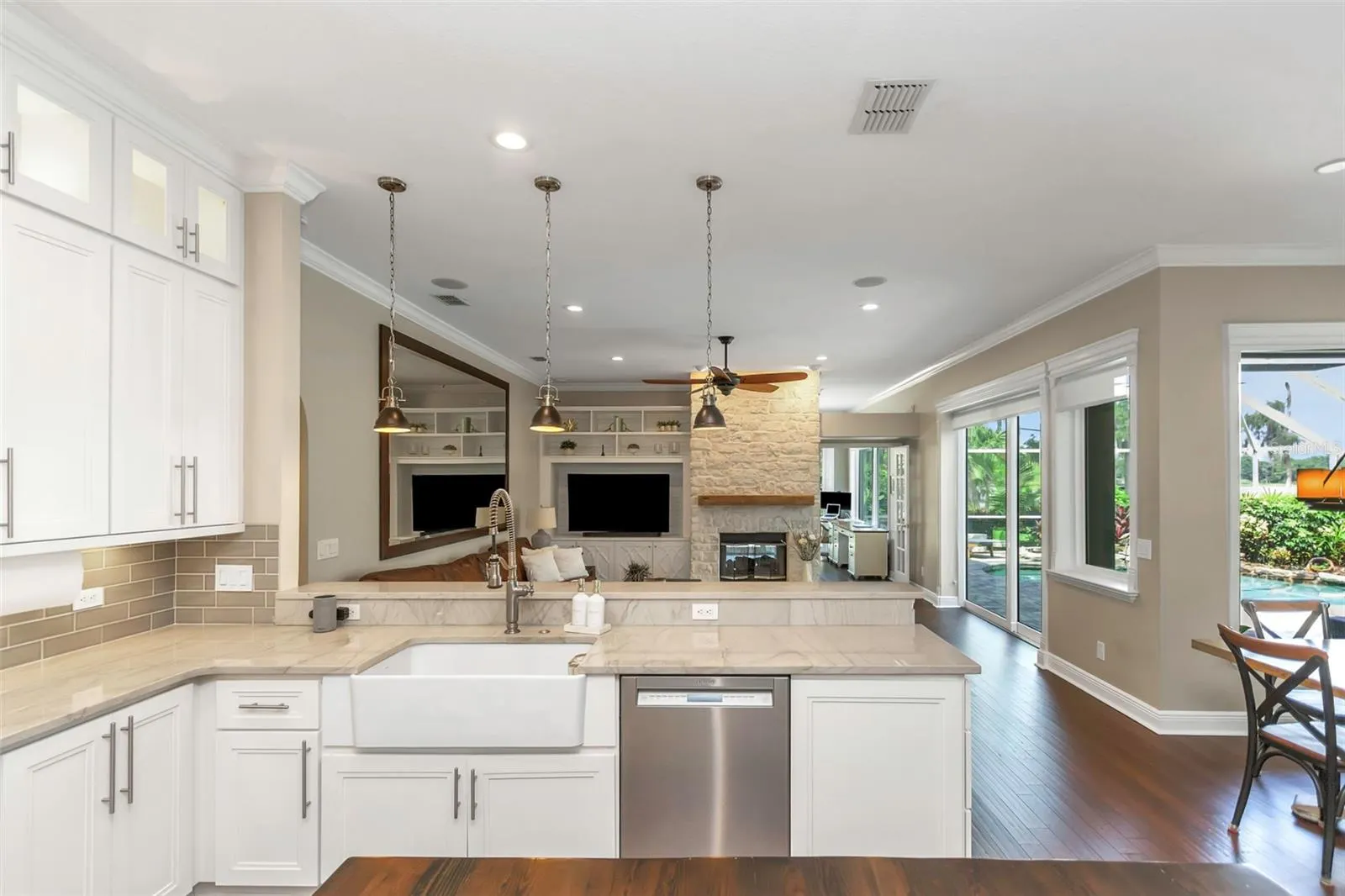 1402 WYNDHAM LAKES DR