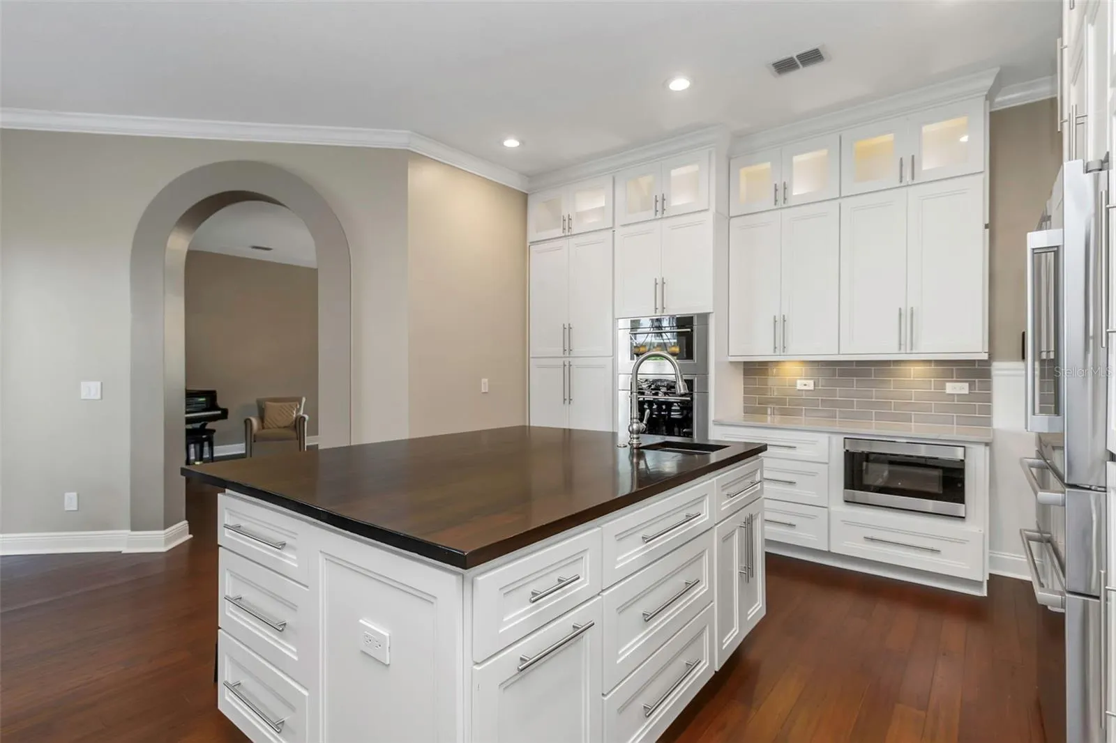 1402 WYNDHAM LAKES DR