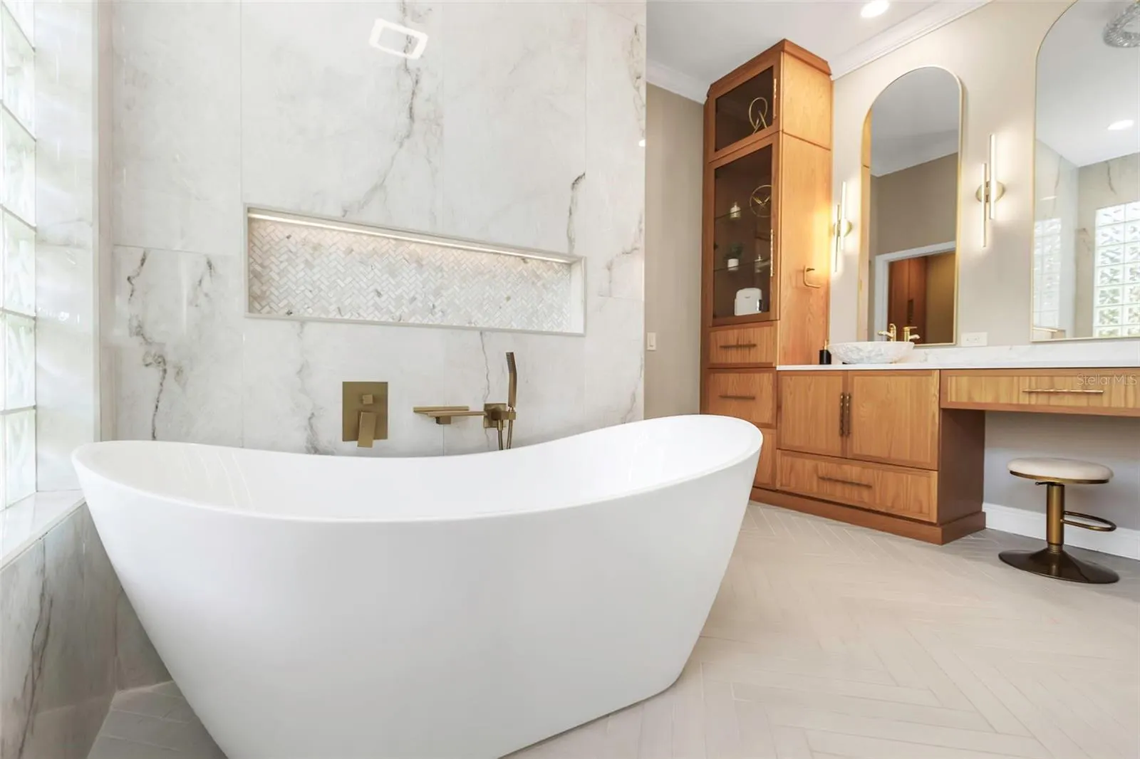 1402 WYNDHAM LAKES DR