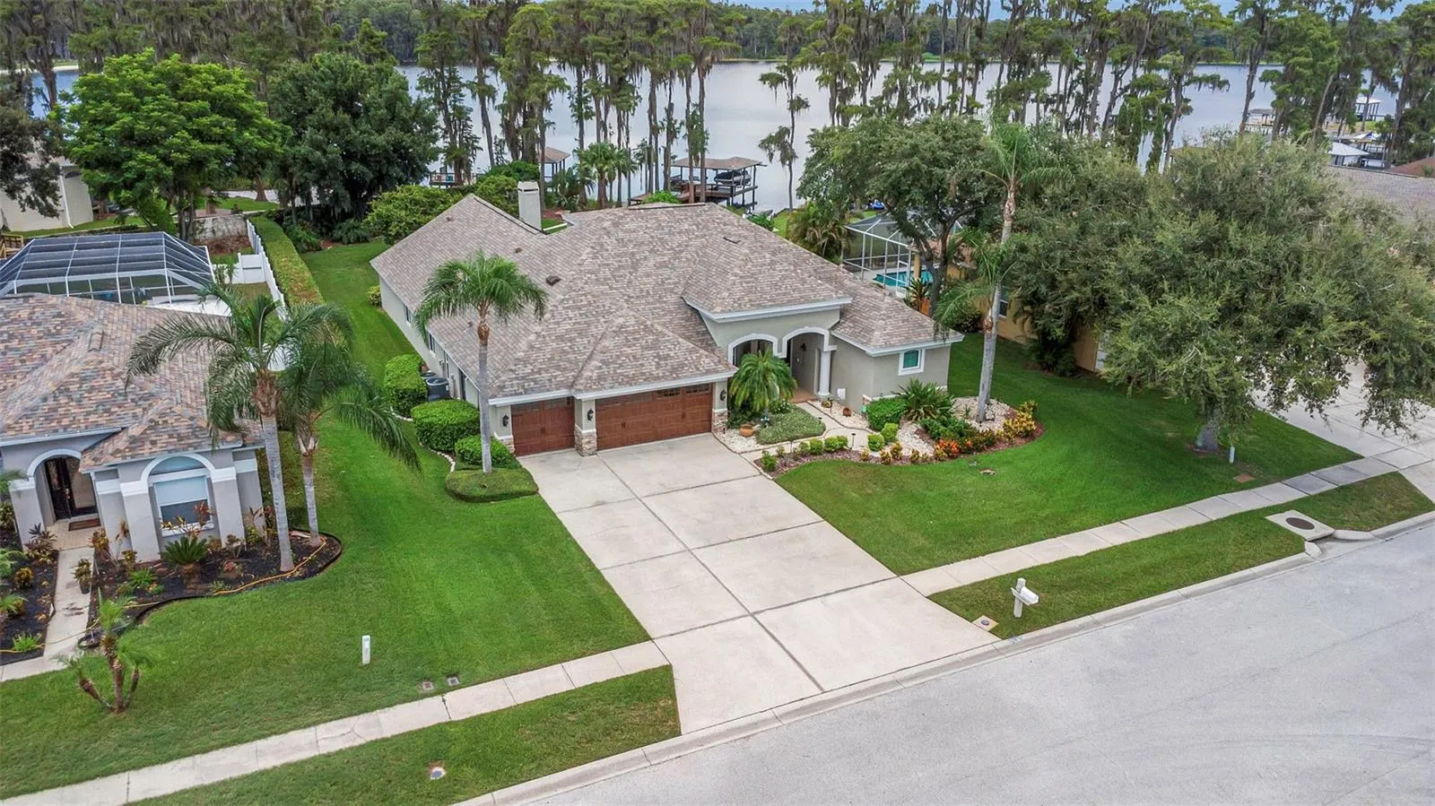1402 WYNDHAM LAKES DR