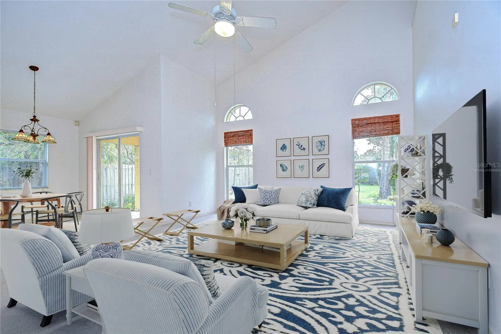 1308 W CARISSA CT