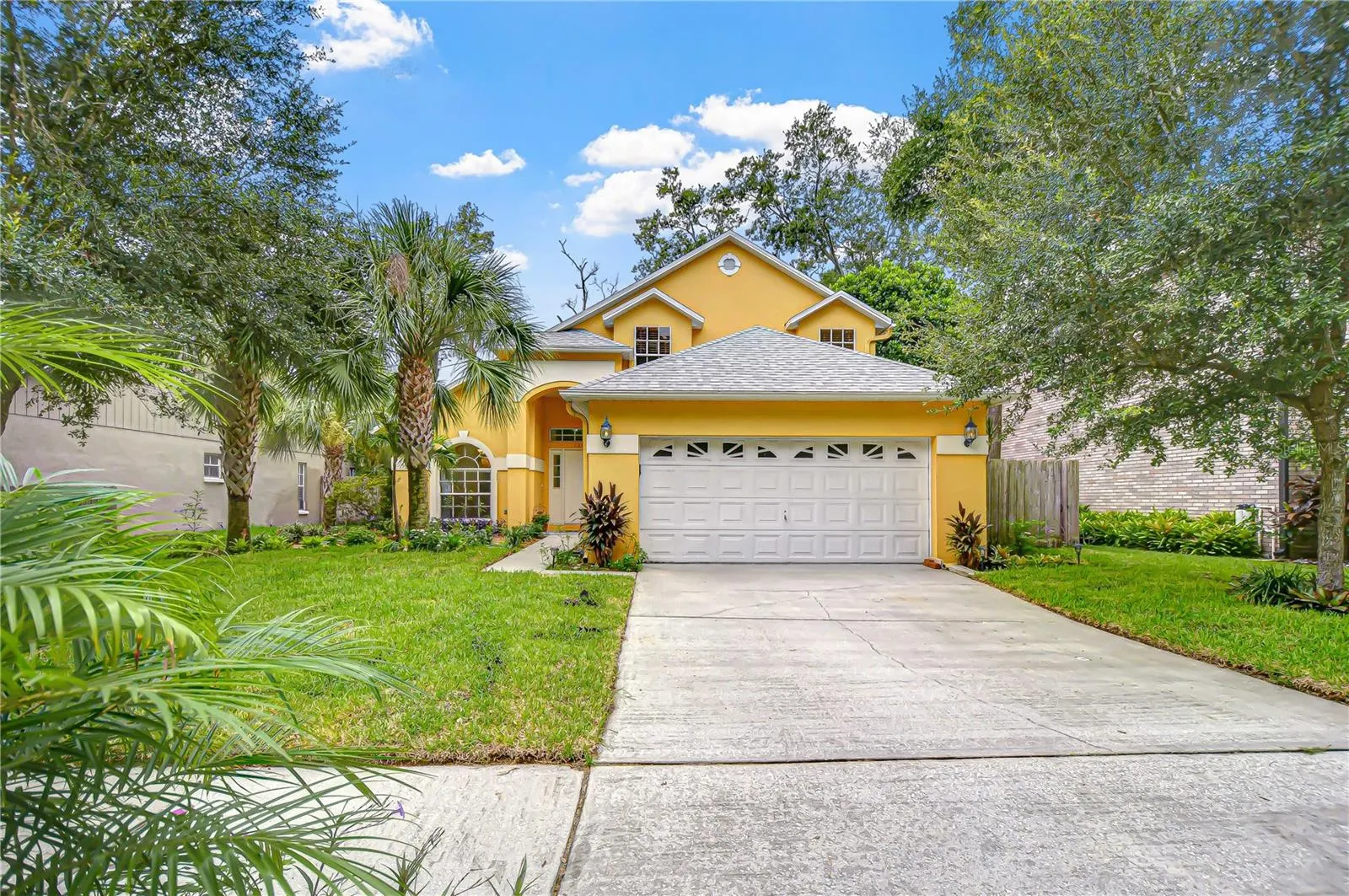 1308 W CARISSA CT