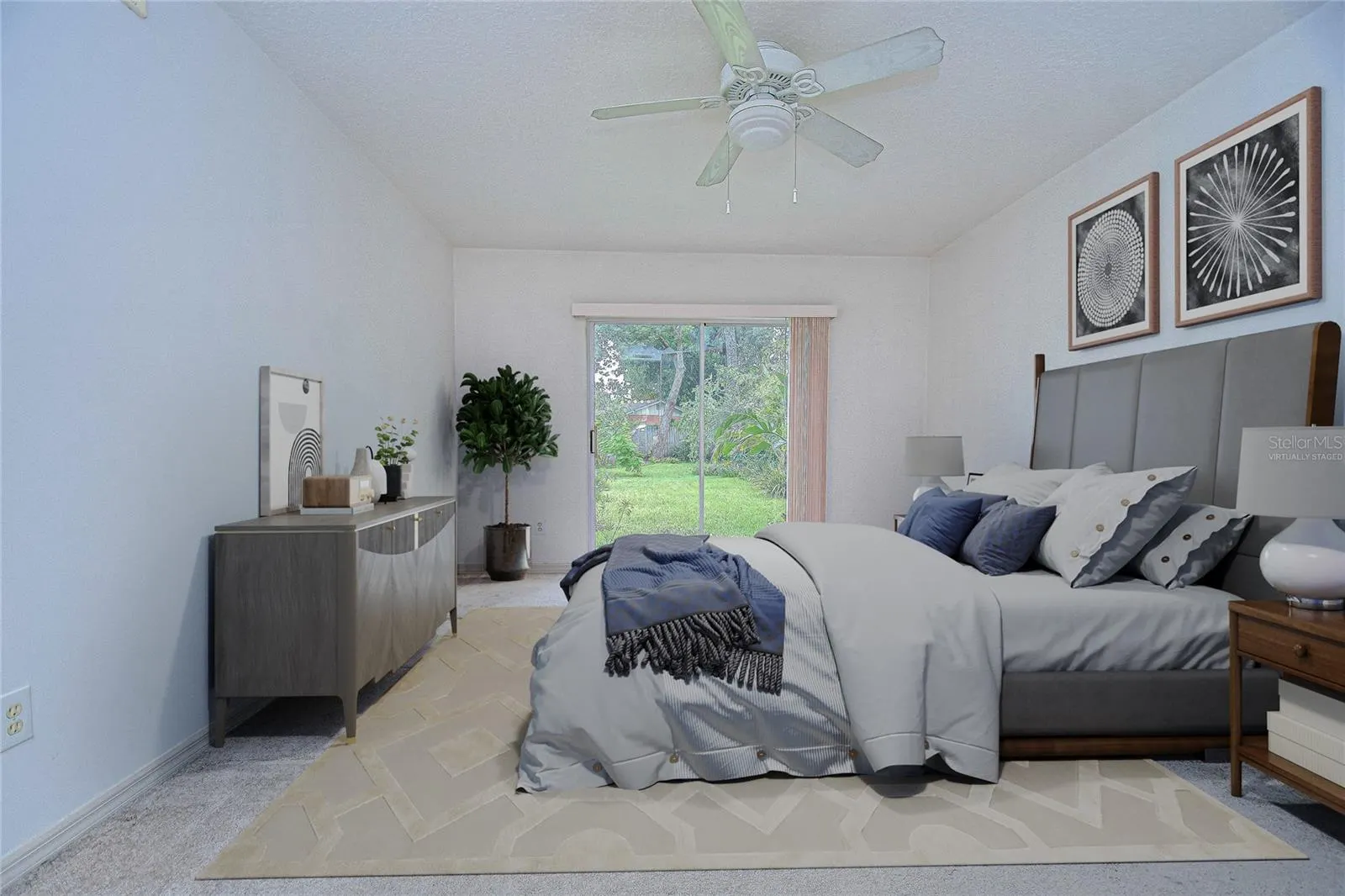 1308 W CARISSA CT