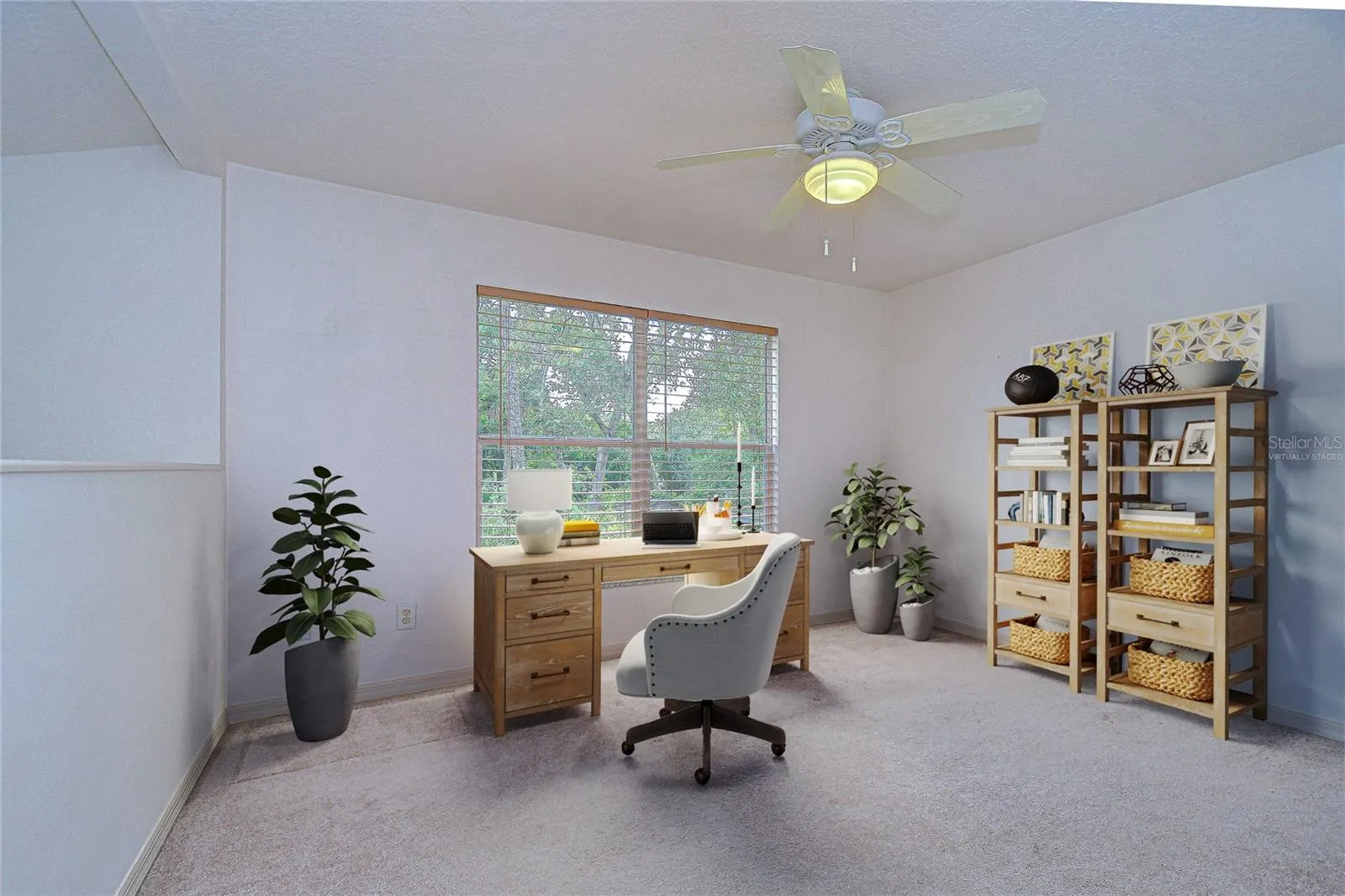 1308 W CARISSA CT