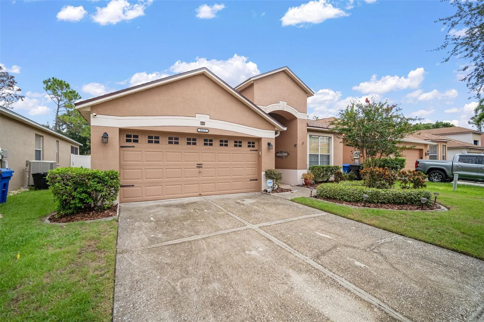 8313 MOCCASIN TRAIL DR