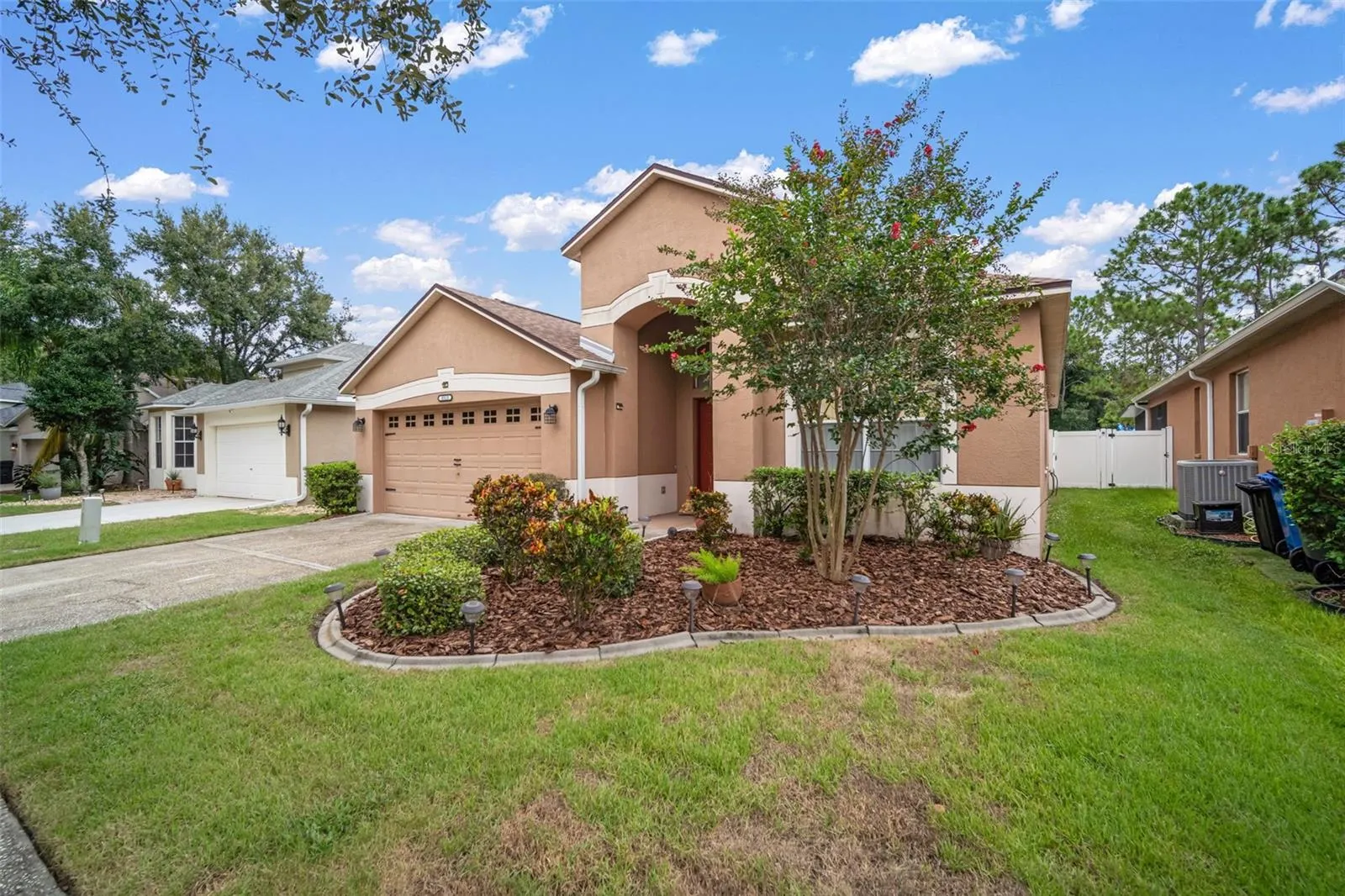 8313 MOCCASIN TRAIL DR