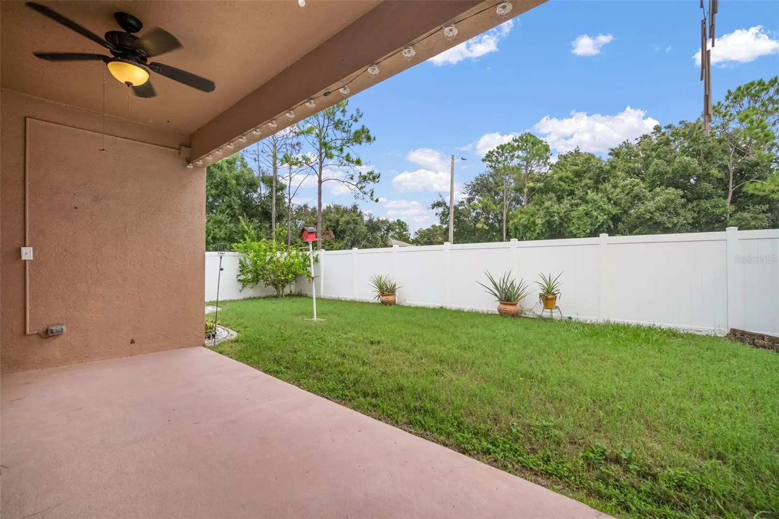 8313 MOCCASIN TRAIL DR