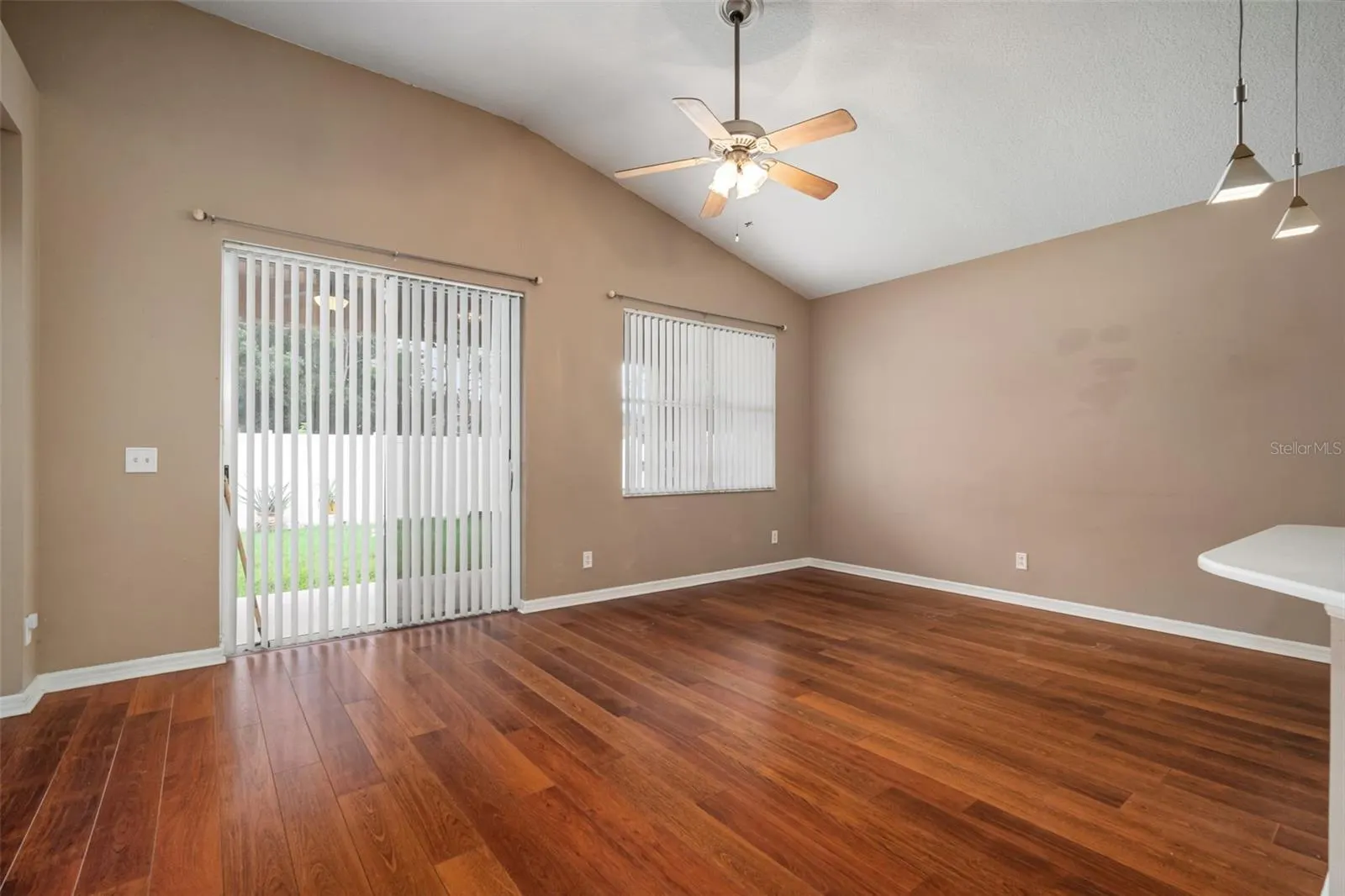 8313 MOCCASIN TRAIL DR