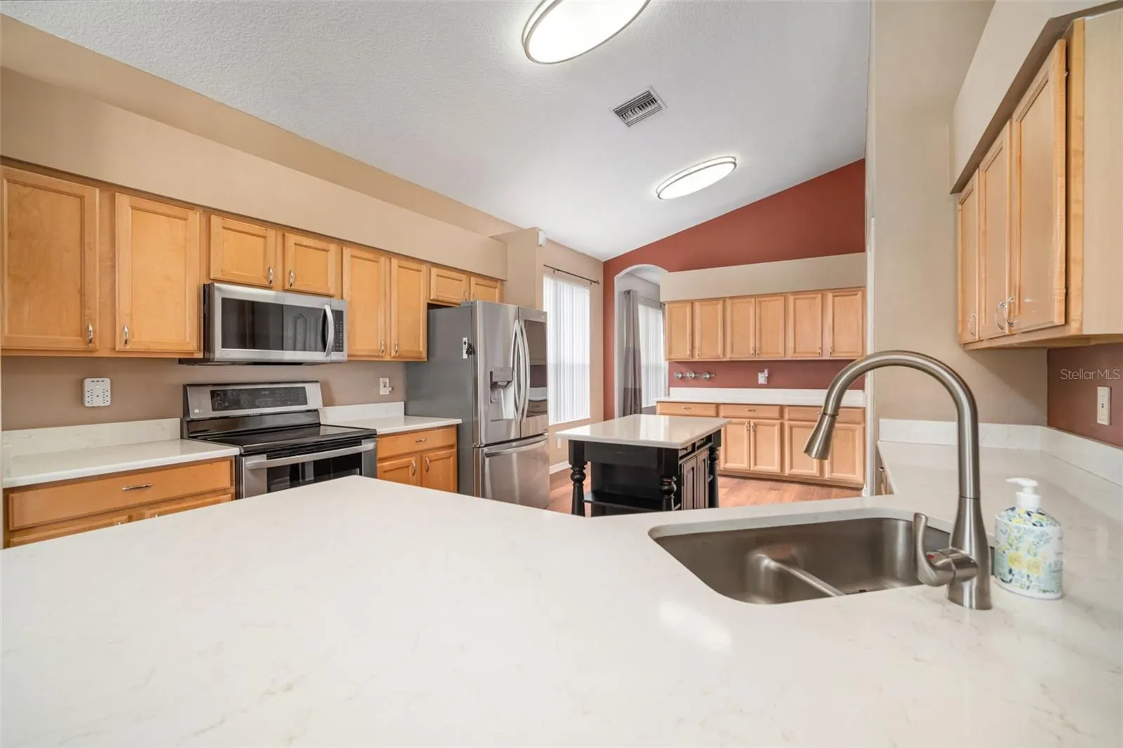 8313 MOCCASIN TRAIL DR