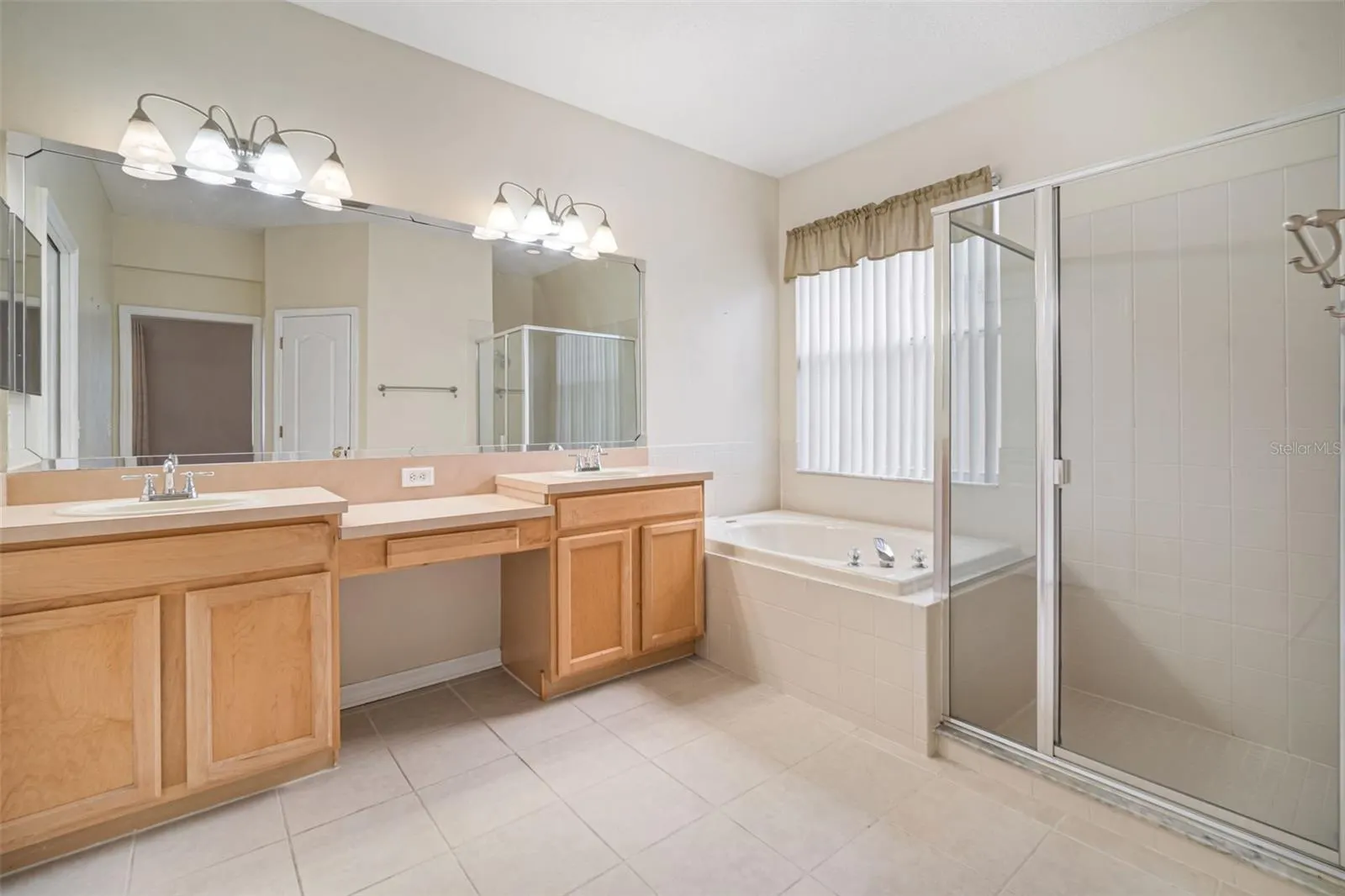 8313 MOCCASIN TRAIL DR