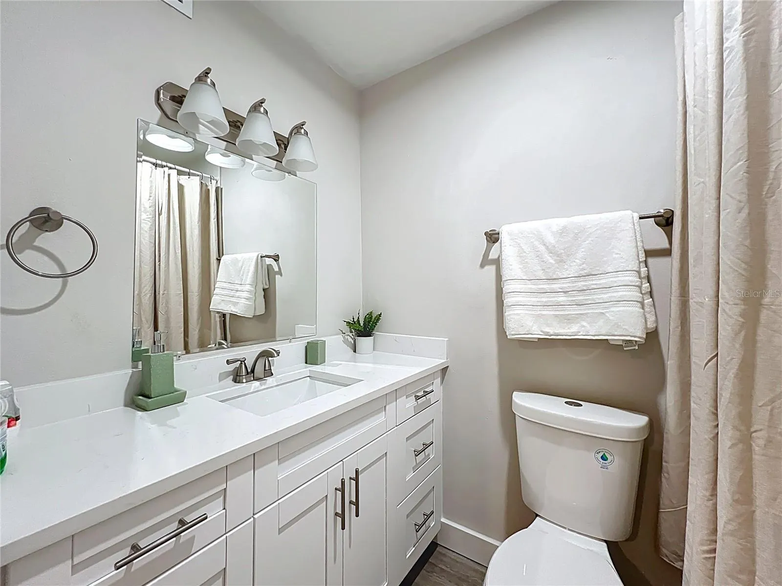 250 ROSERY RD NW #202, #202
