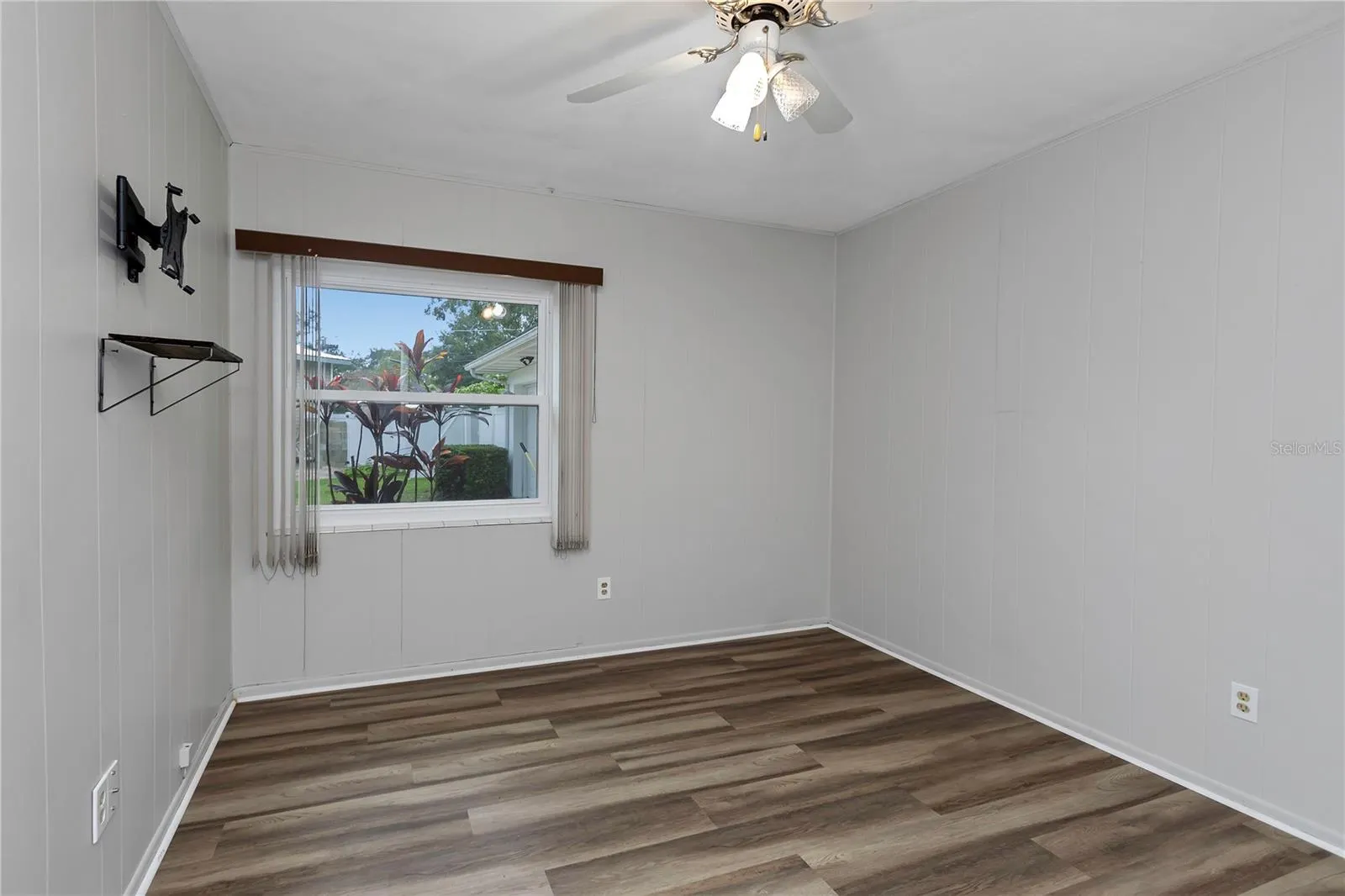 310 TERRACE DR