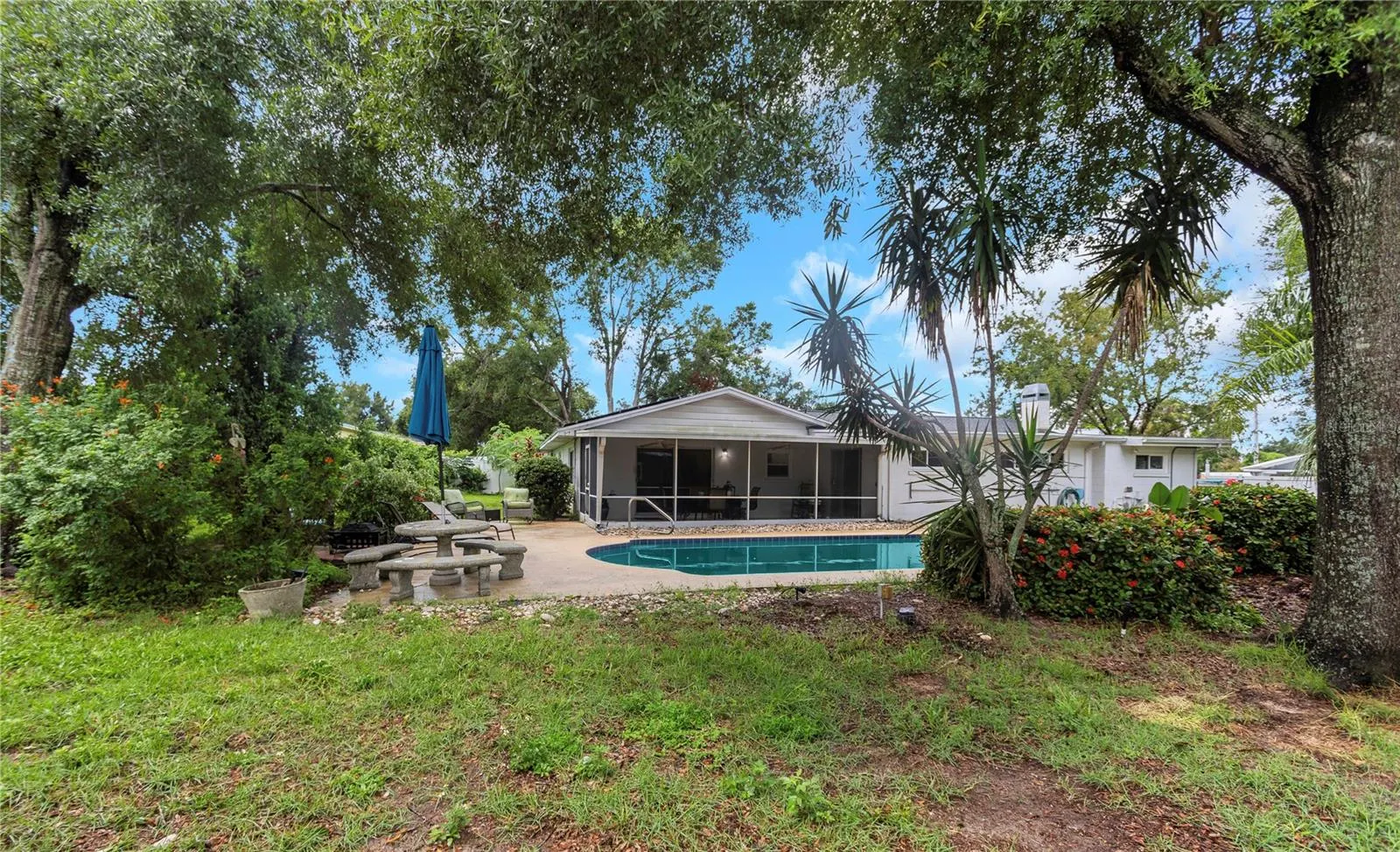 310 TERRACE DR
