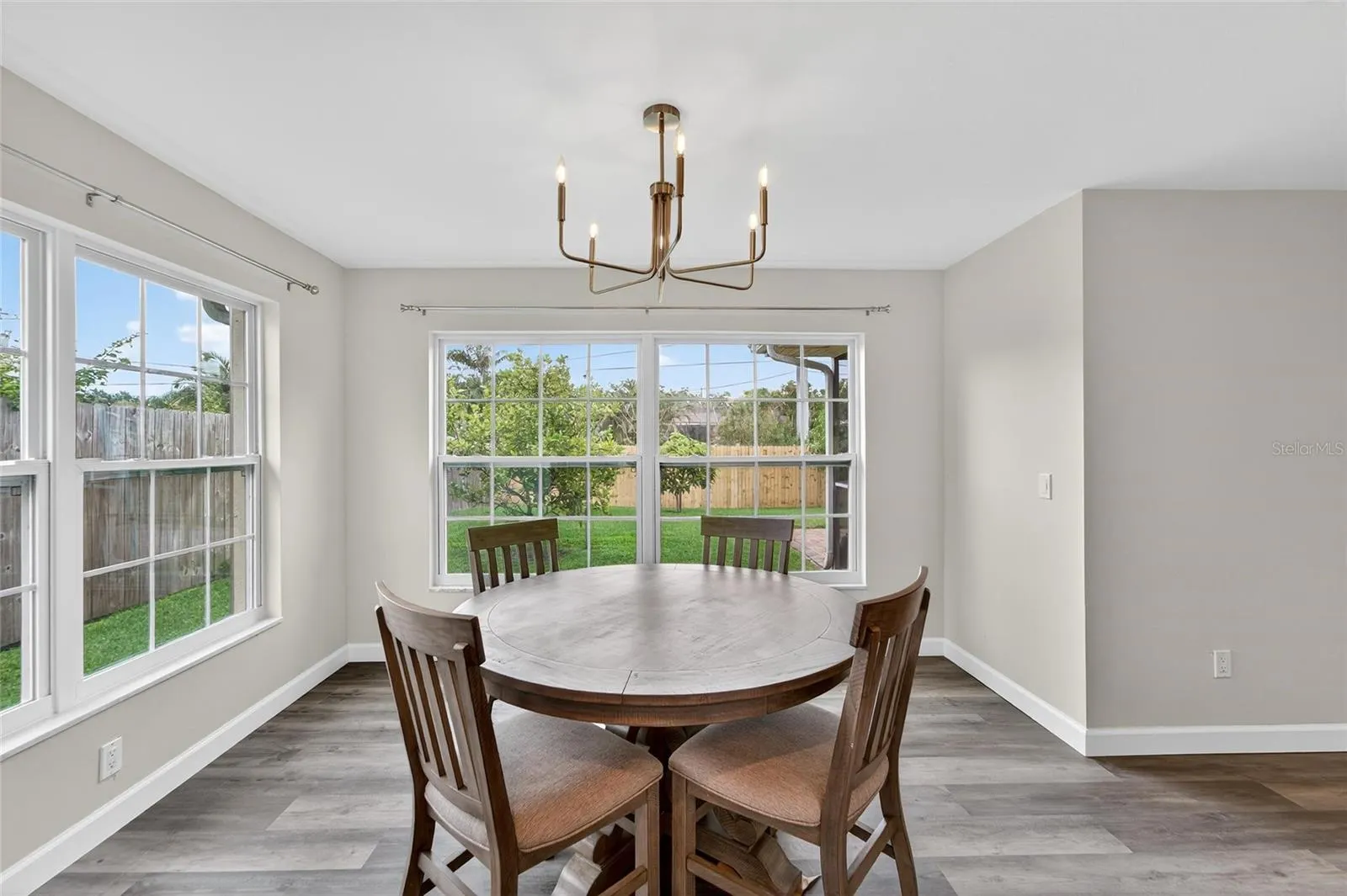 1472 BYRAM DR