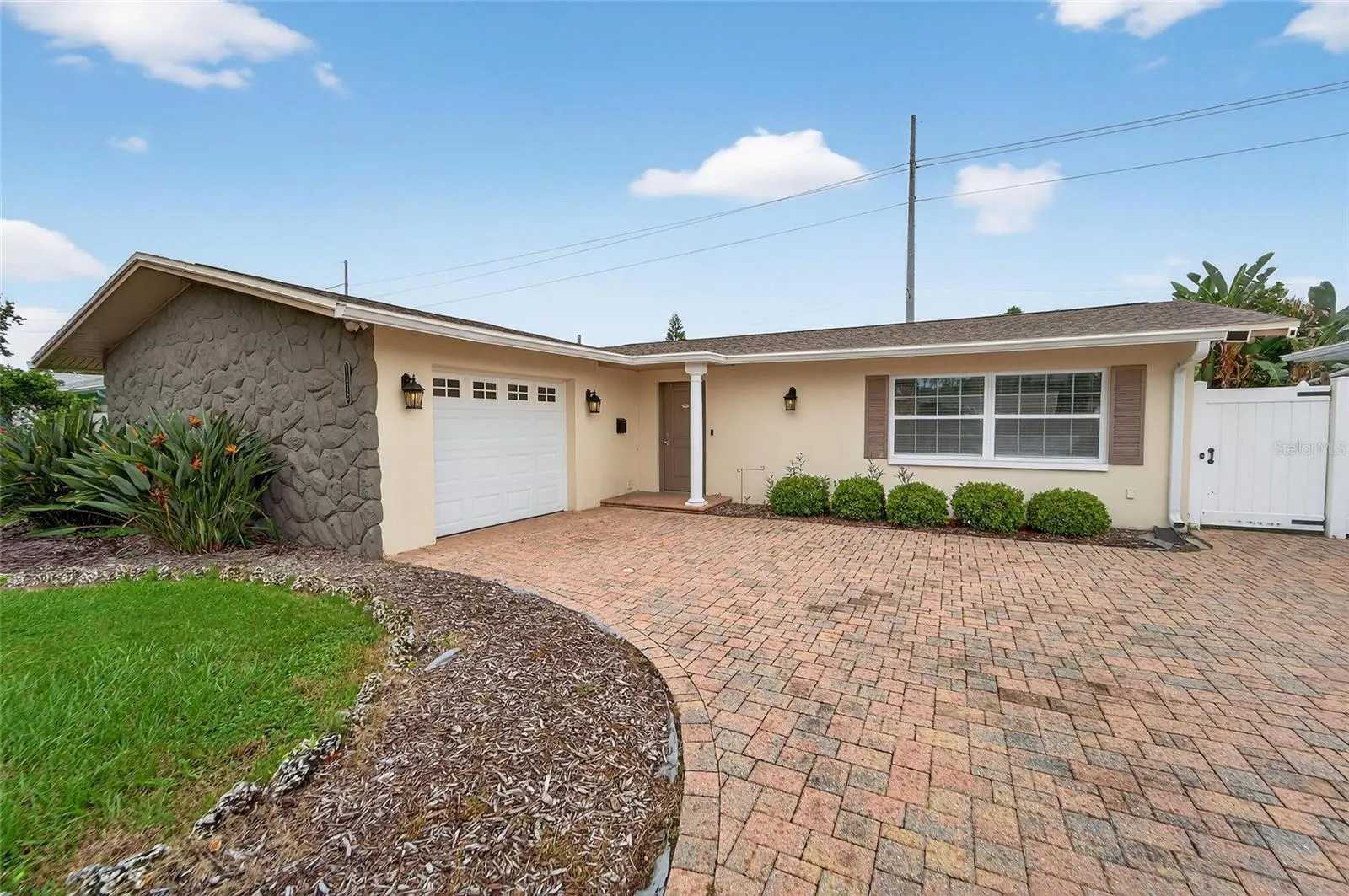 1472 BYRAM DR