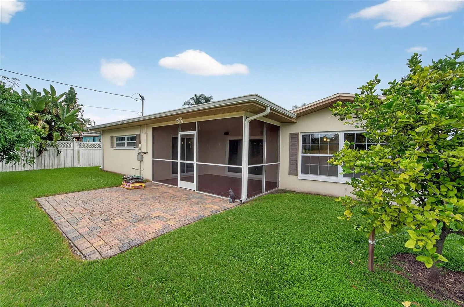 1472 BYRAM DR