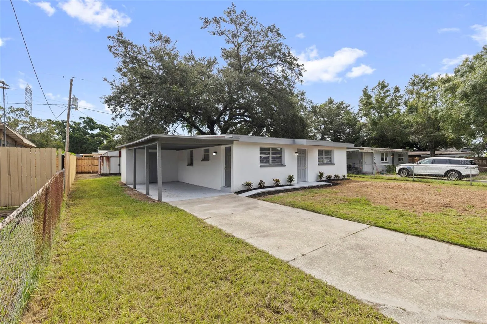 3226 CLIFFORD SAMPLE DR