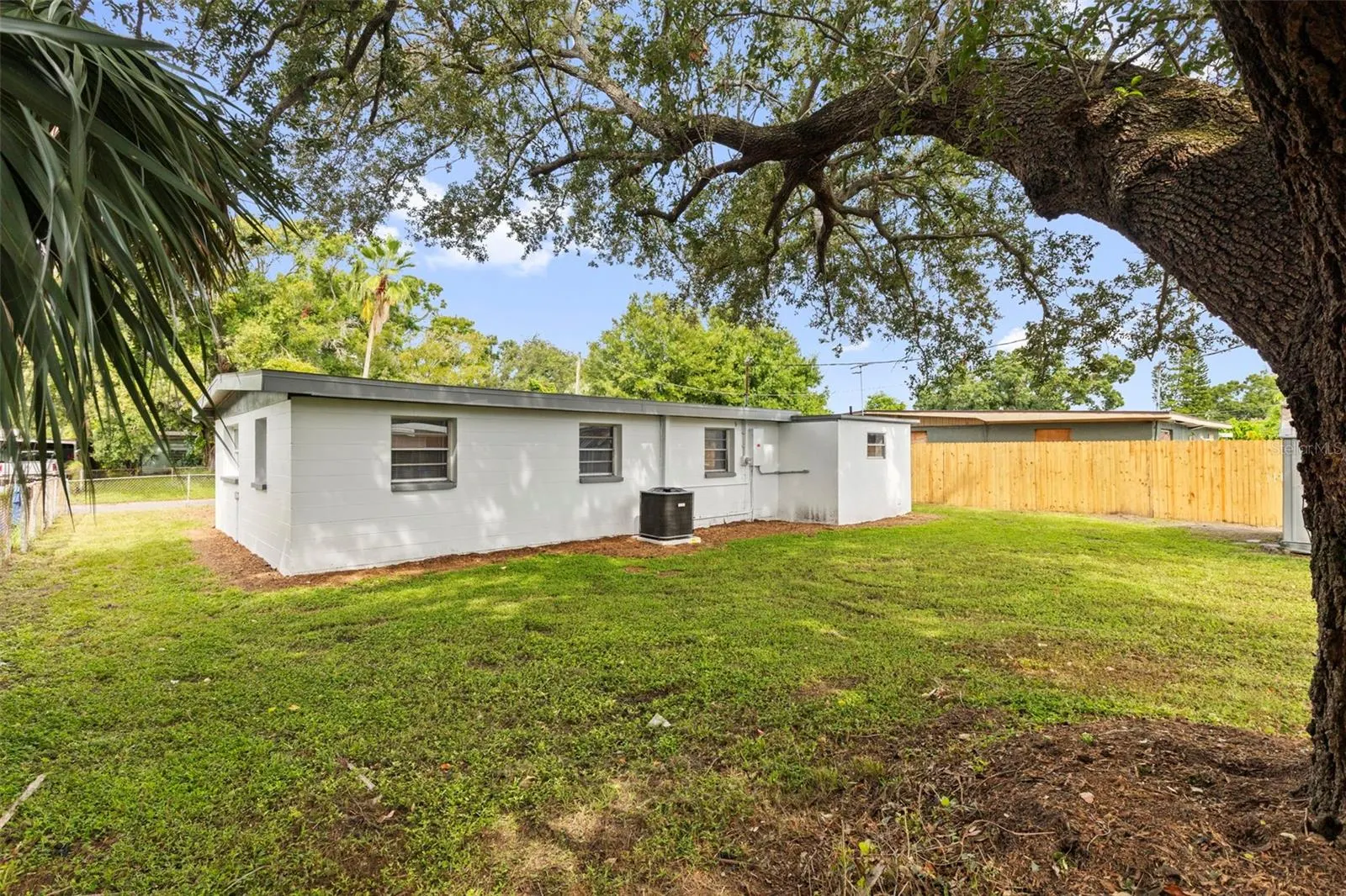 3226 CLIFFORD SAMPLE DR