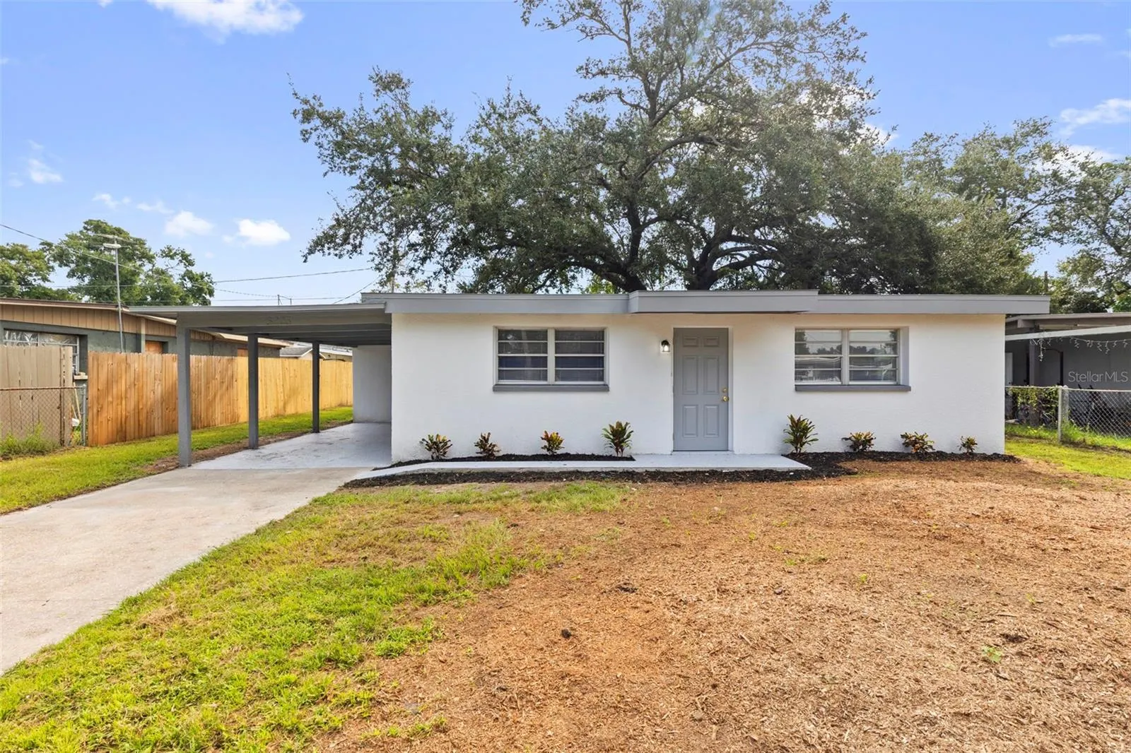 3226 CLIFFORD SAMPLE DR