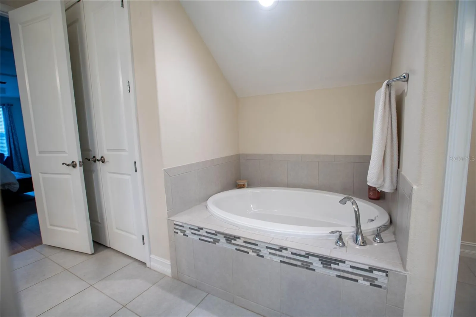 4665 TIVOLI DR