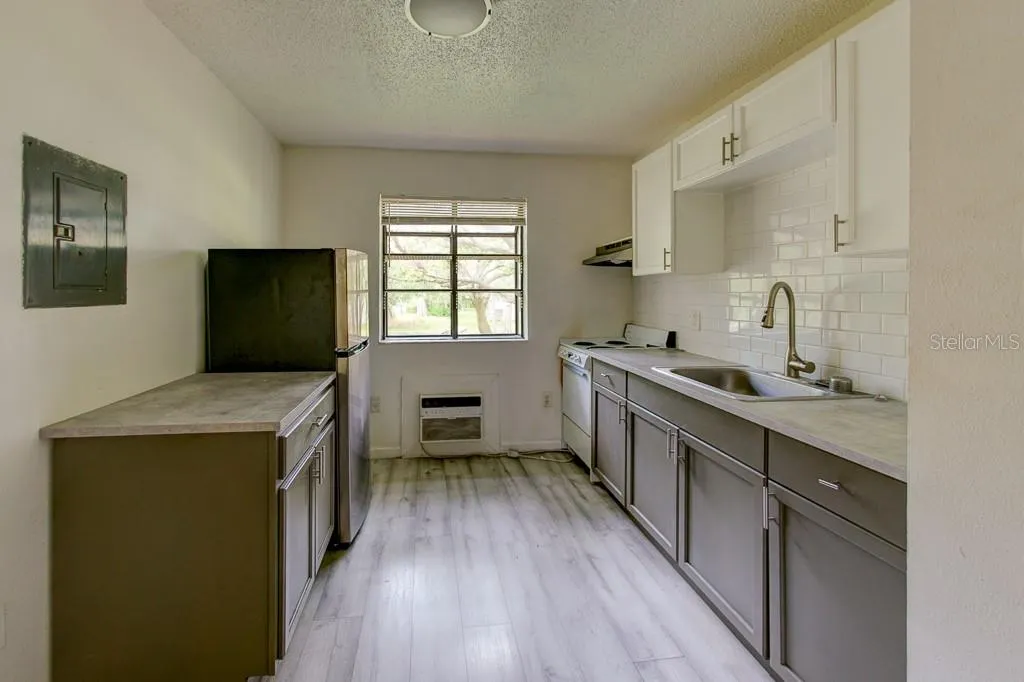 2134 BRADFORD ST #424, #424