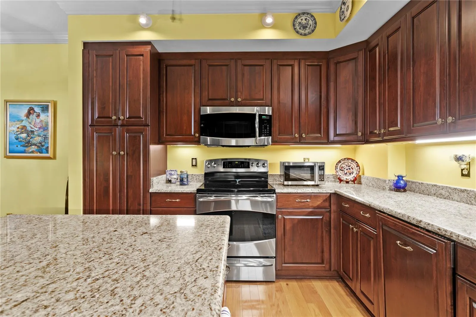 1600 S MACDILL AVE #204, #204