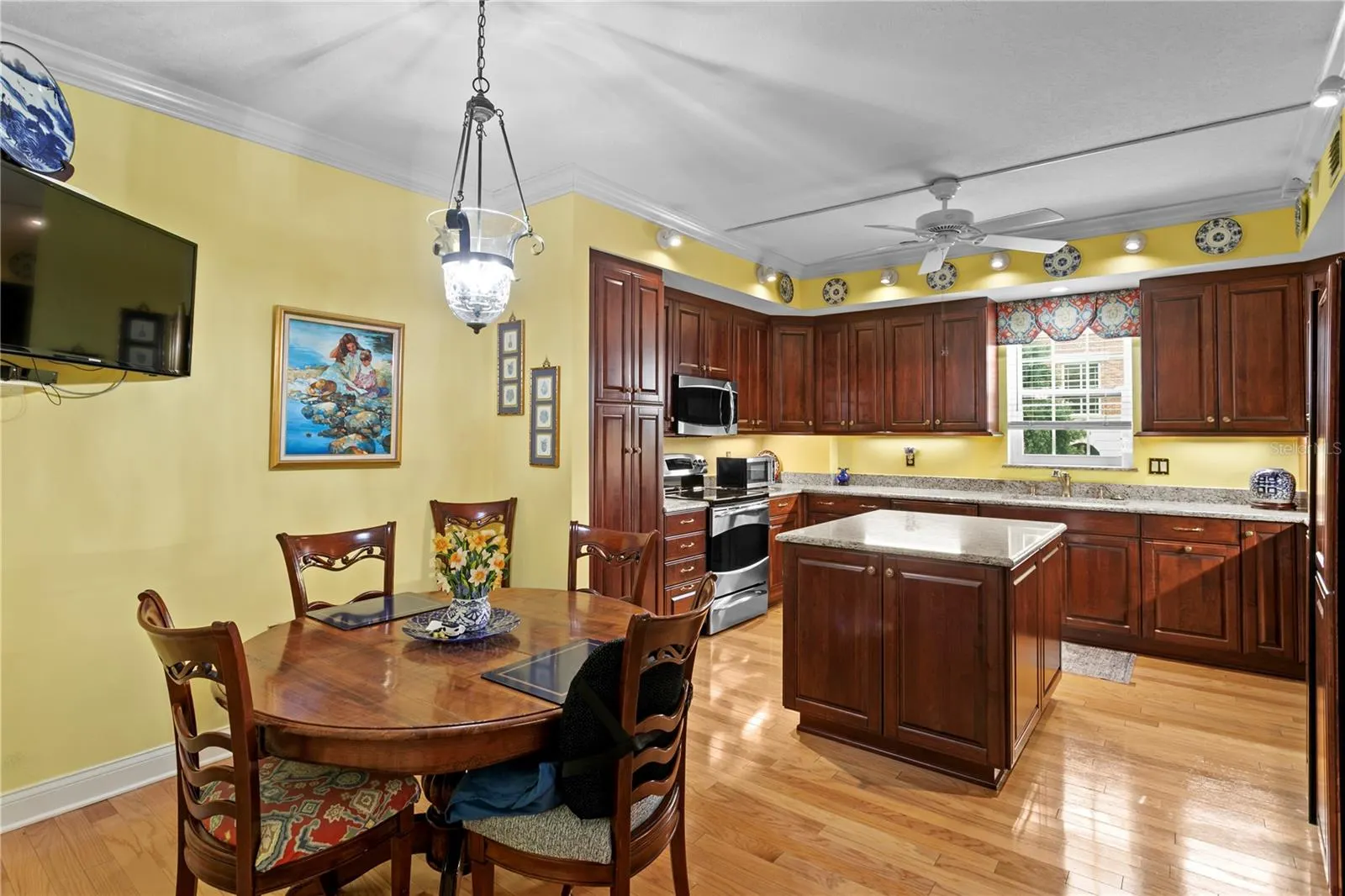 1600 S MACDILL AVE #204, #204