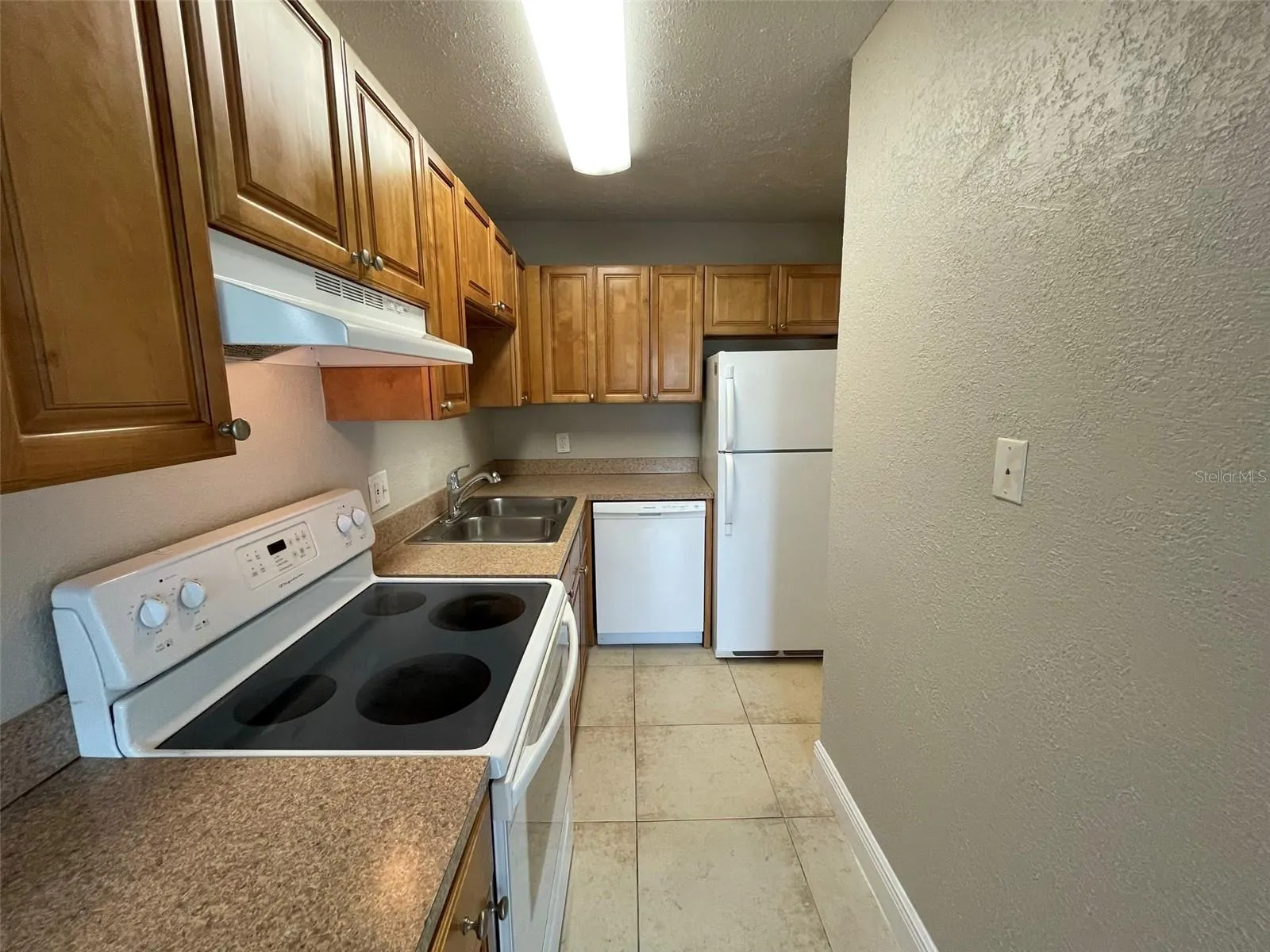 13686 ORANGE SUNSET DR #201, #201