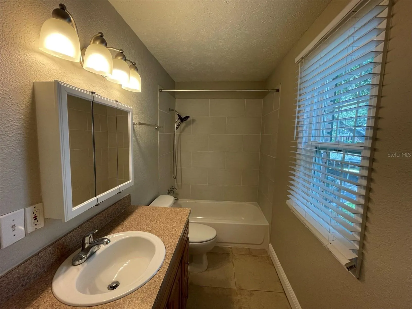 13686 ORANGE SUNSET DR #201, #201