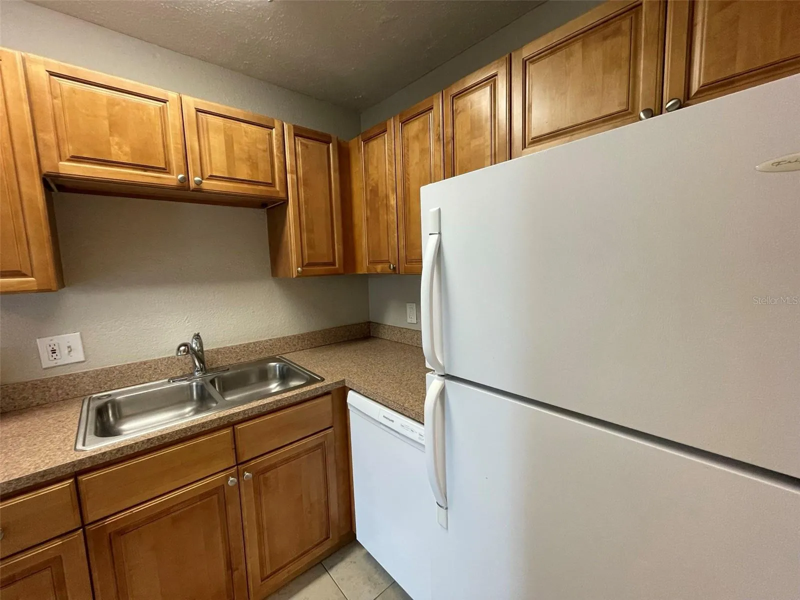13686 ORANGE SUNSET DR #201, #201