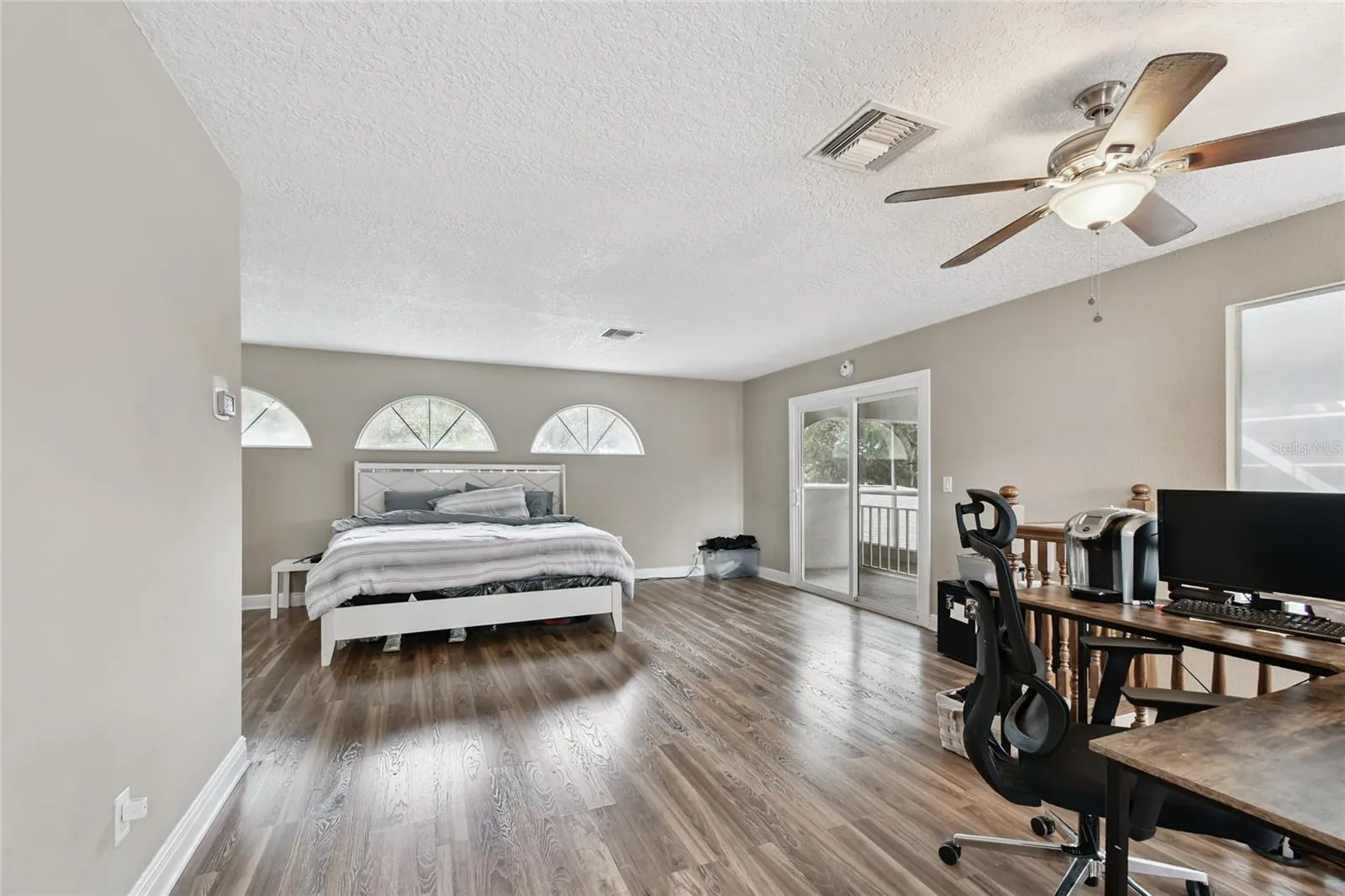 1948 BELLEAIR RD