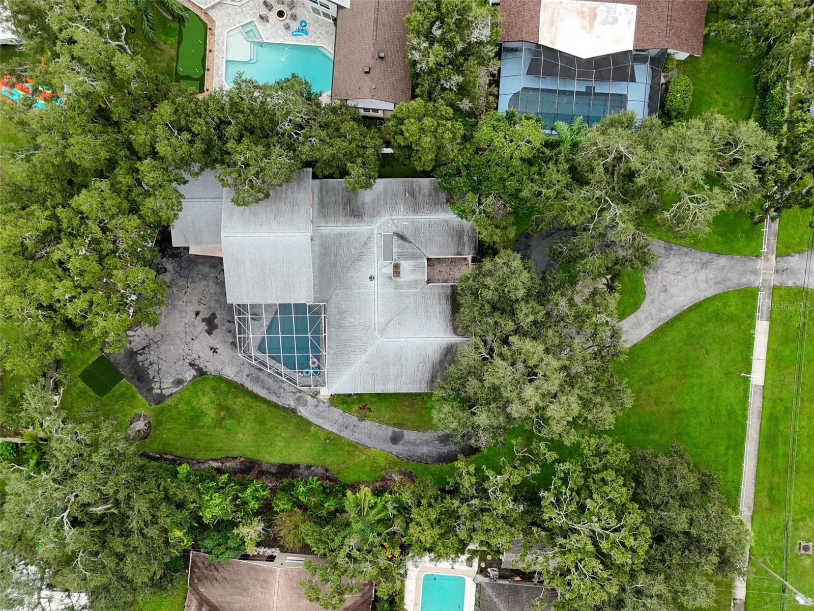 1948 BELLEAIR RD