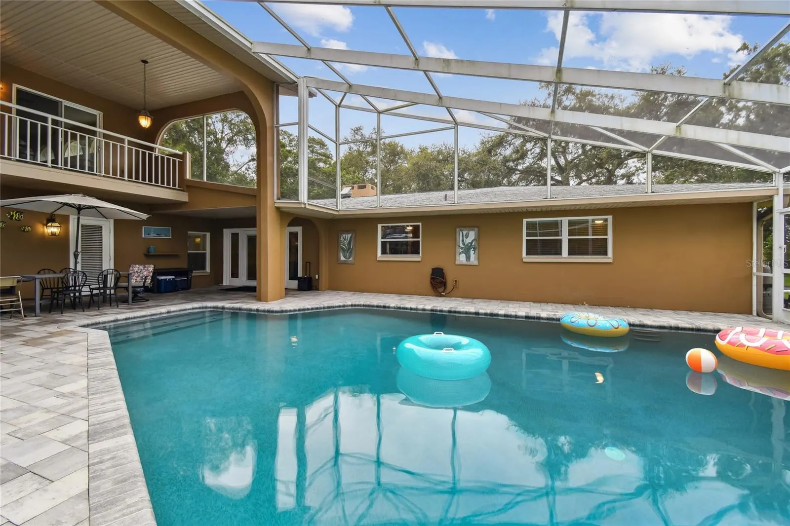 1948 BELLEAIR RD