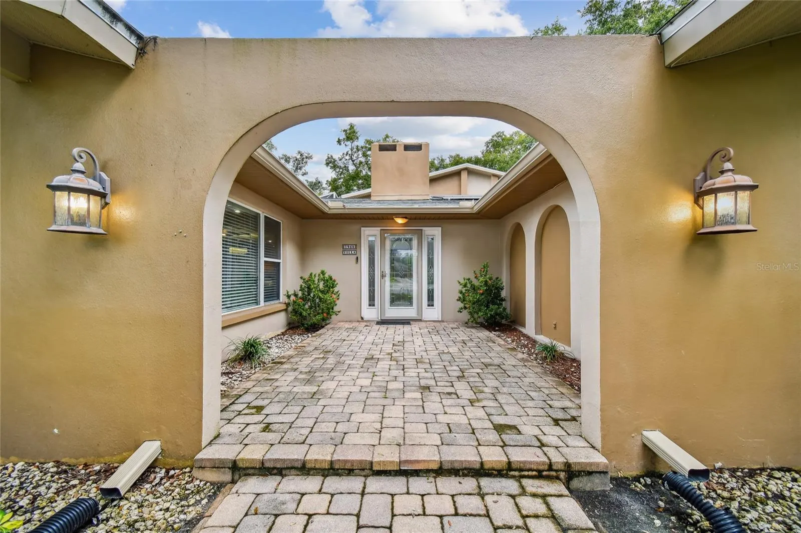 1948 BELLEAIR RD