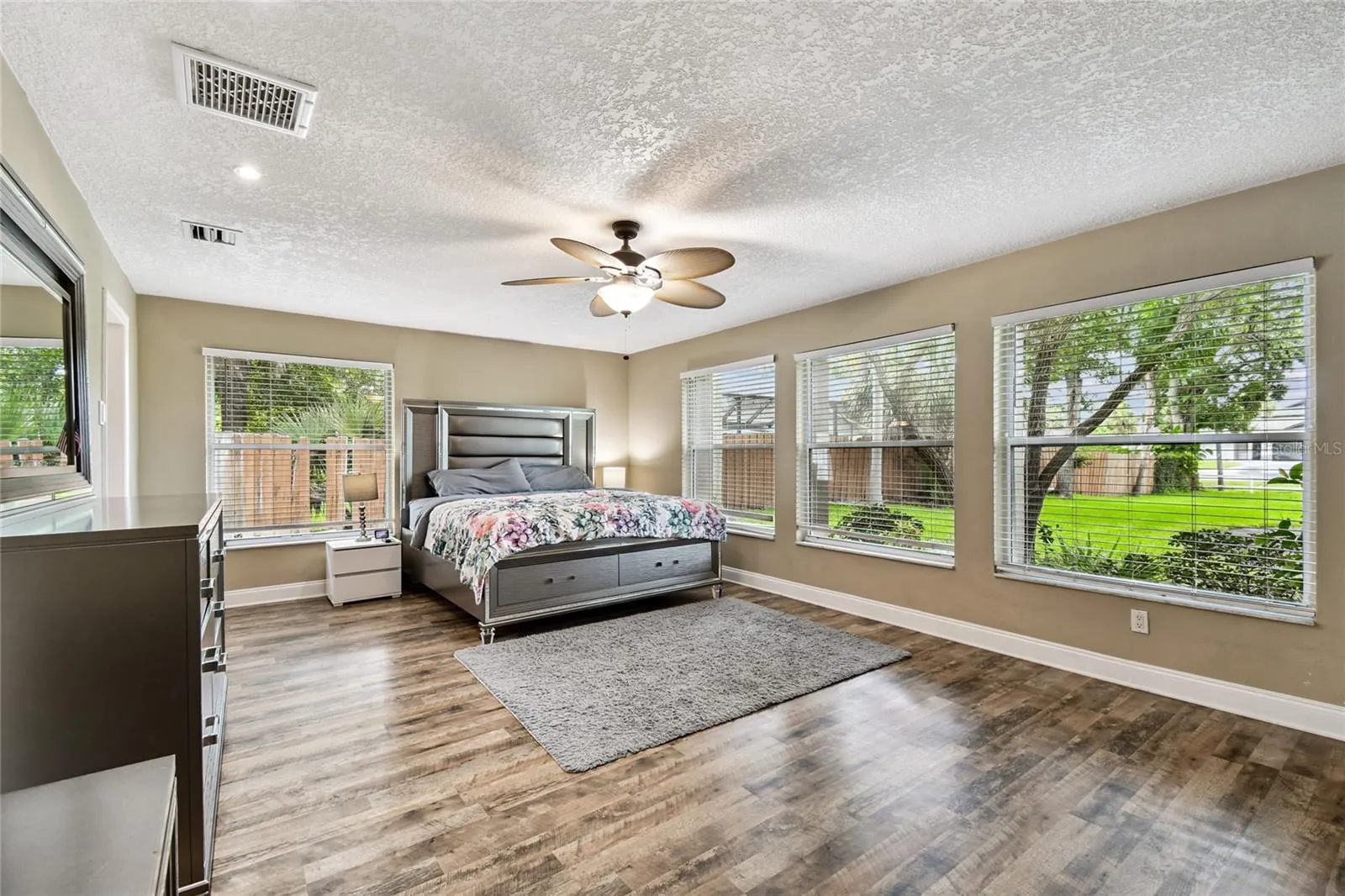 1948 BELLEAIR RD