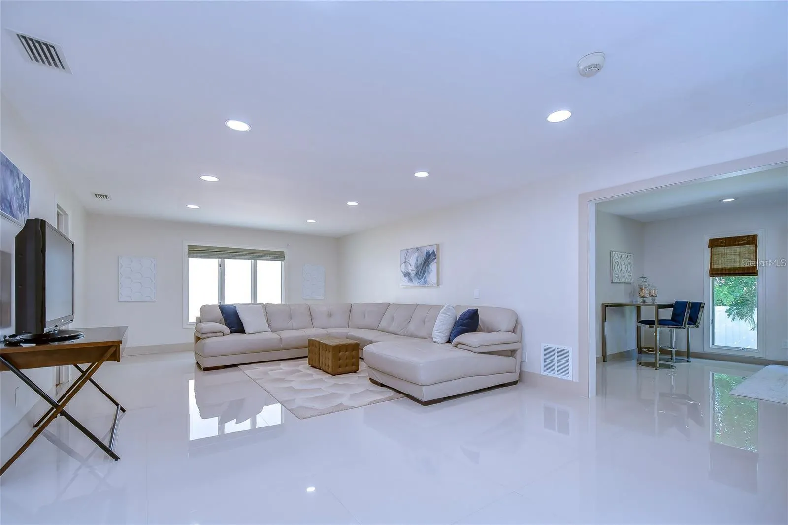 103 BELLE ISLE AVE