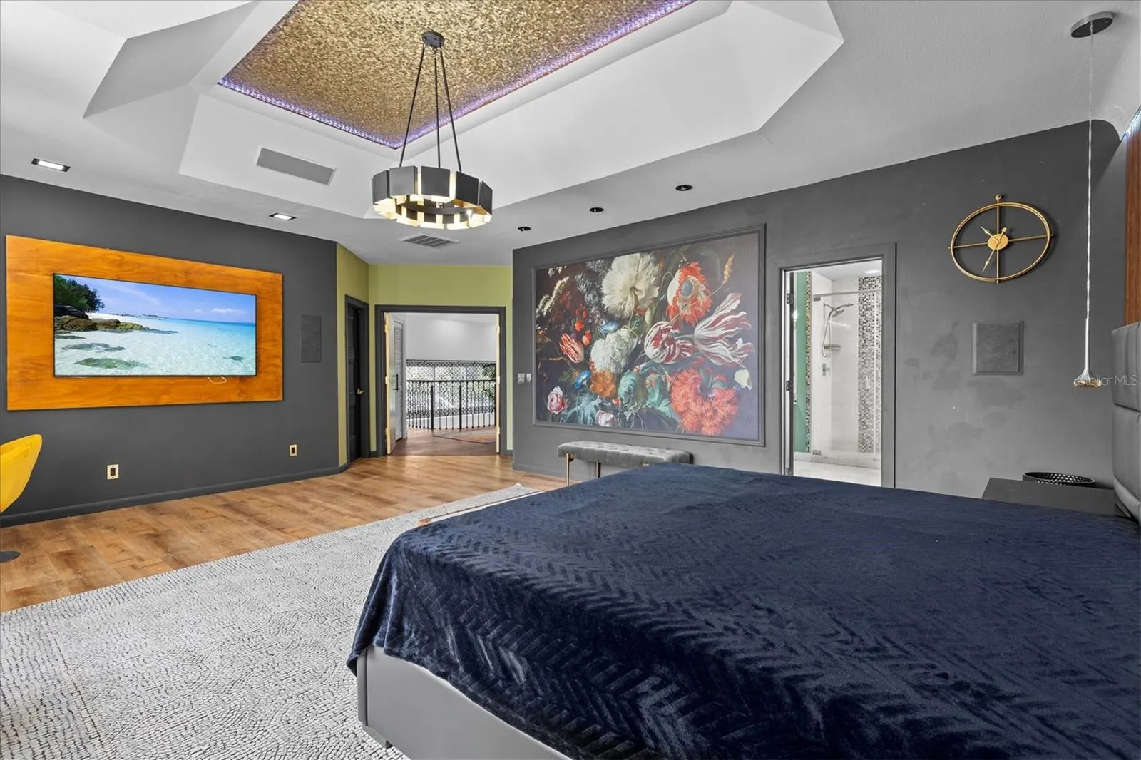 5914 LA ROSA LN