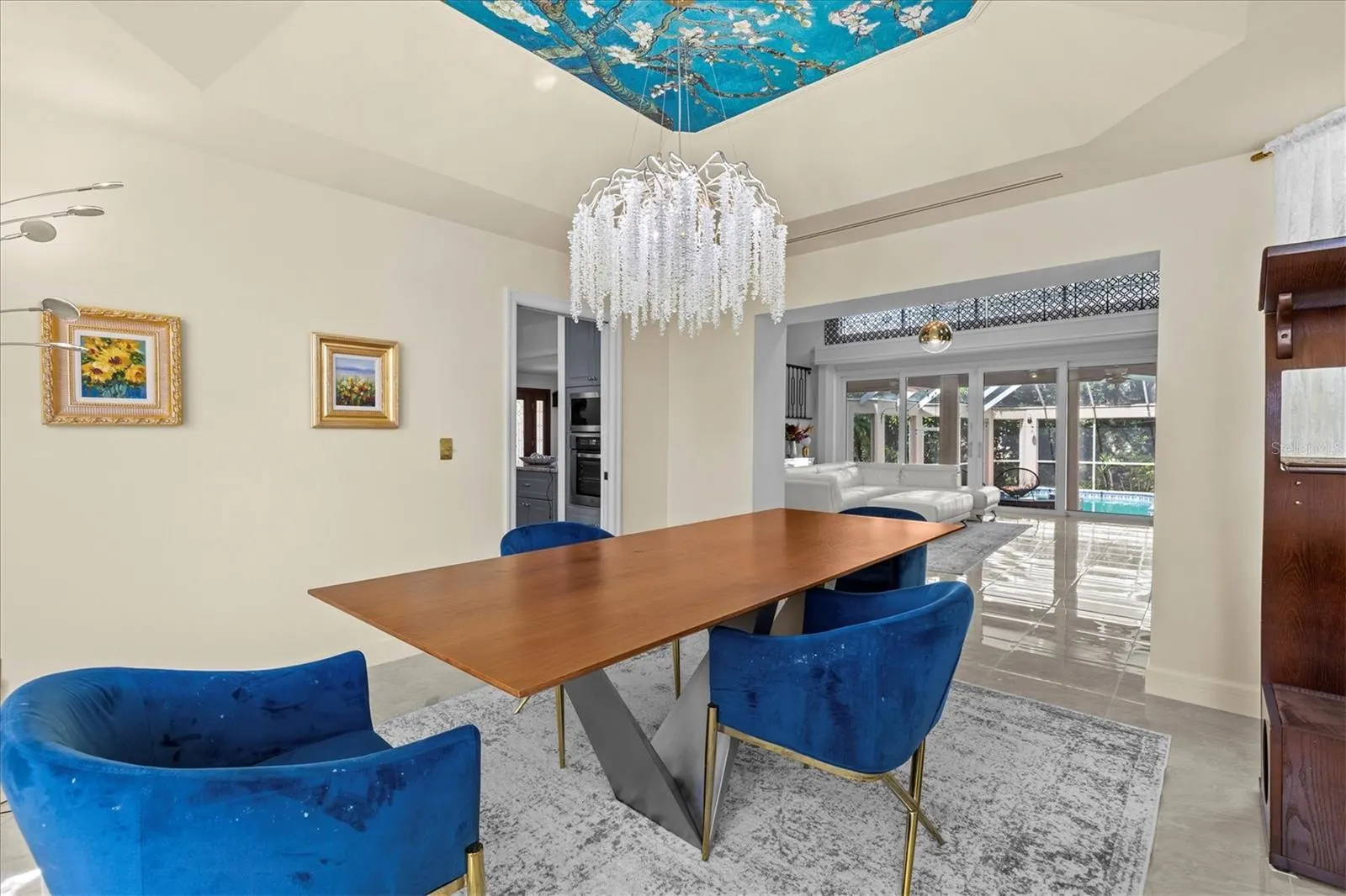 5914 LA ROSA LN
