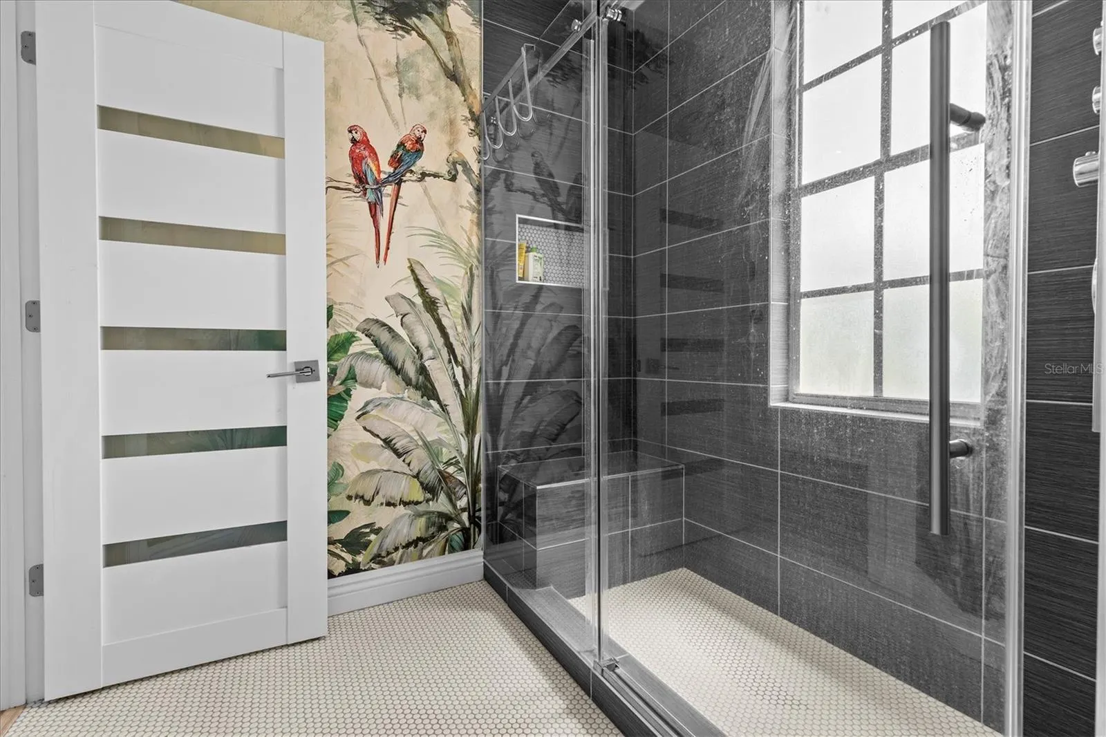 5914 LA ROSA LN